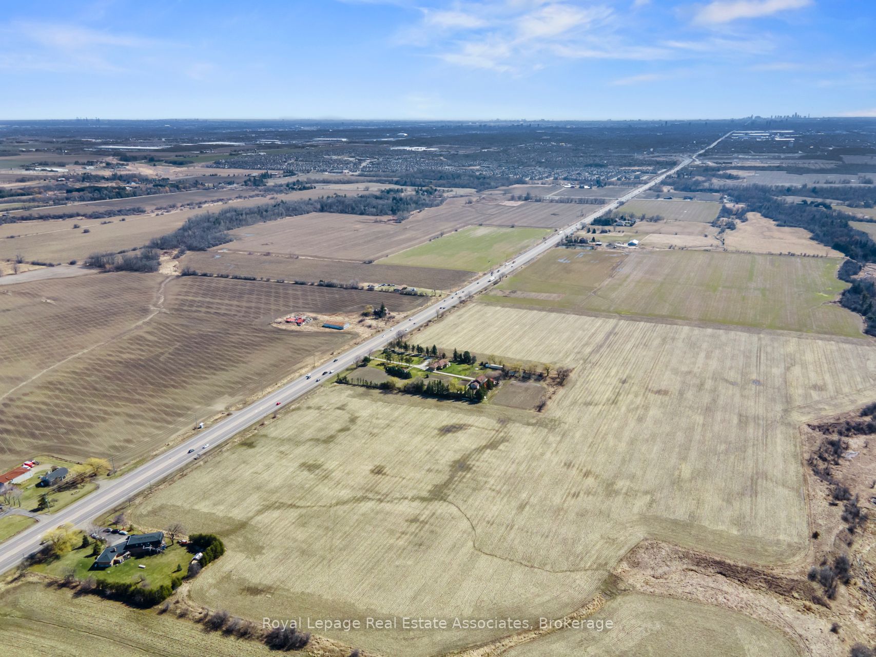 13478 Hurontario St Property Photo 25