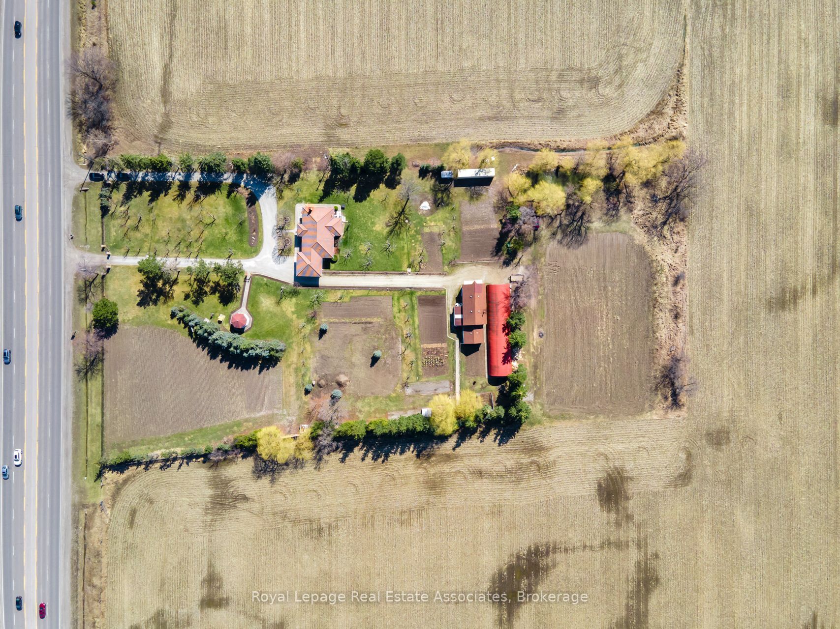 13478 Hurontario St Property Photo 27