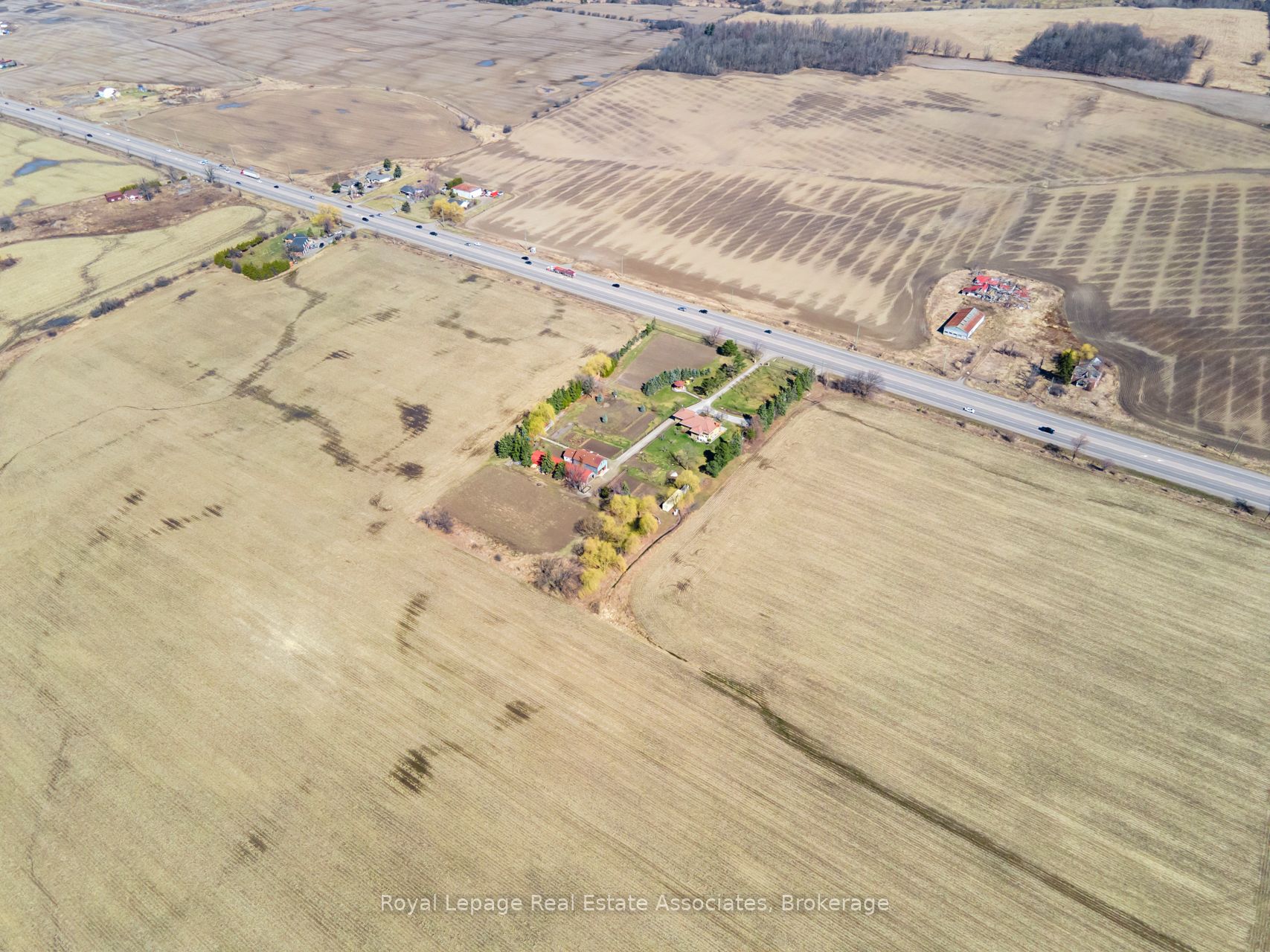 13478 Hurontario St Property Photo 30