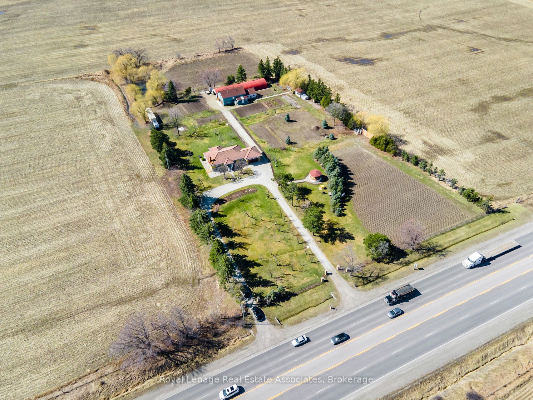 13478 Hurontario St Property Photo 35