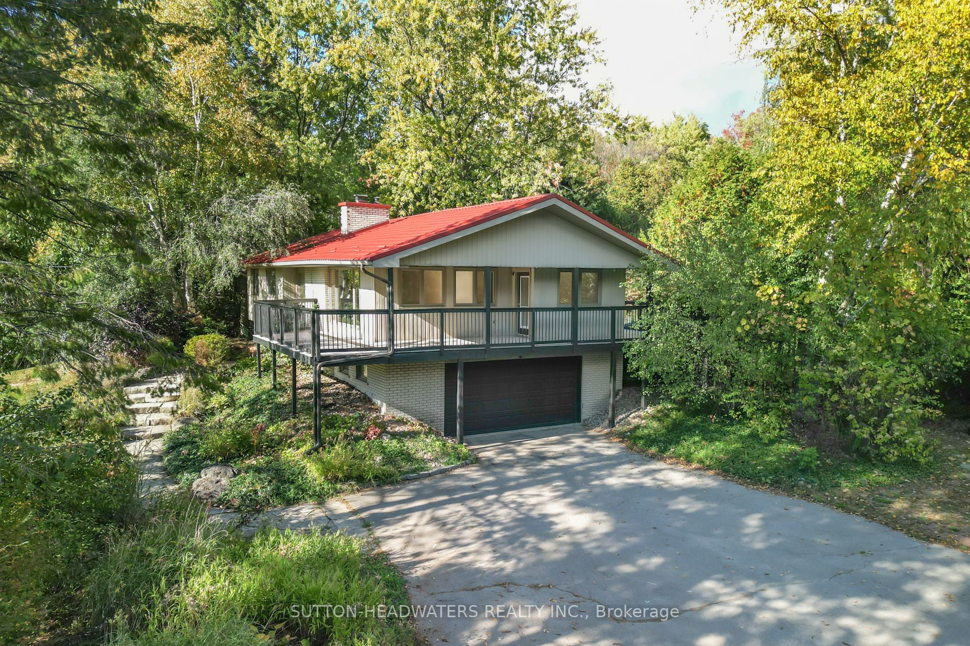 5 Cedar Drive Property Photo 1