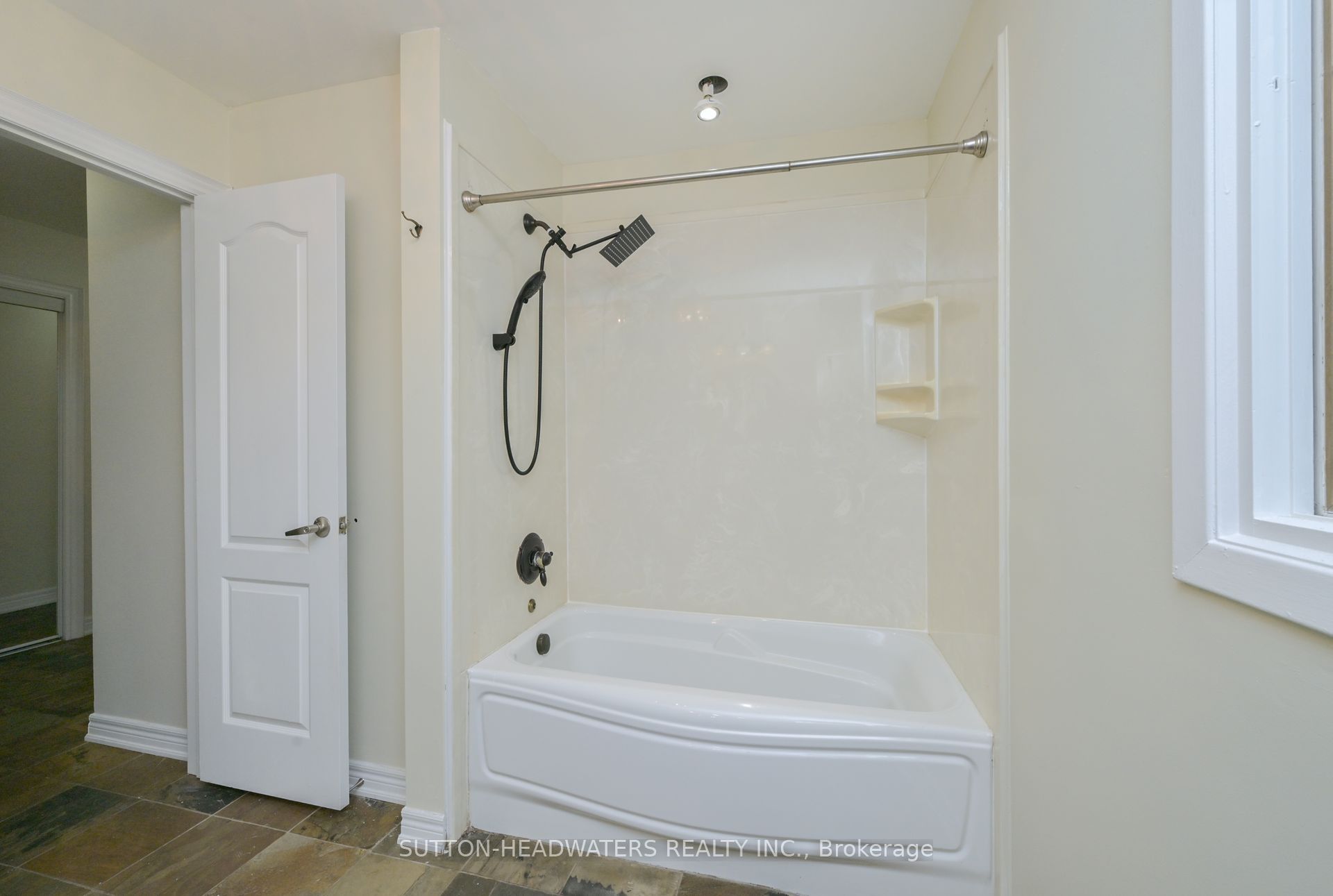 5 Cedar Drive Property Photo 19