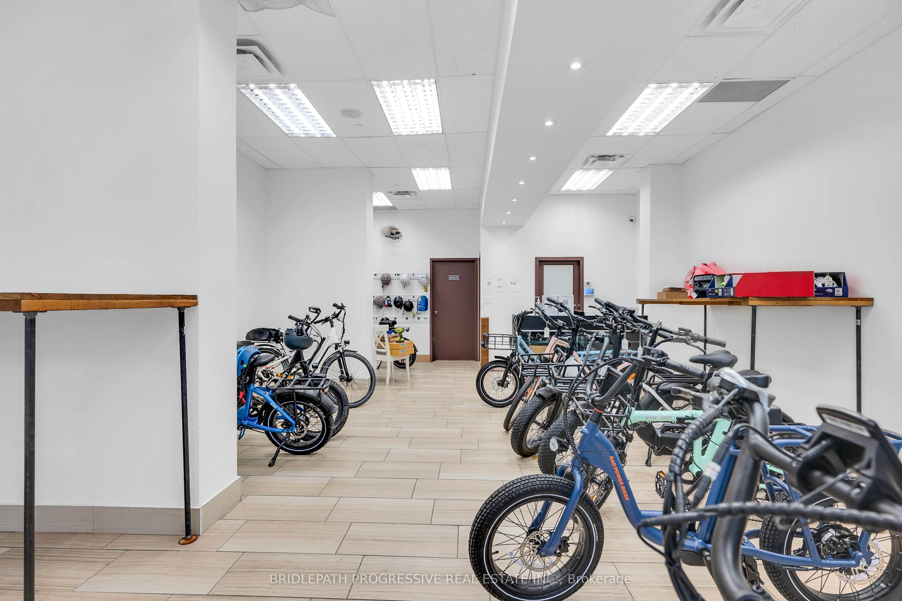 1644 Bloor Street W 3 Property Photo 8