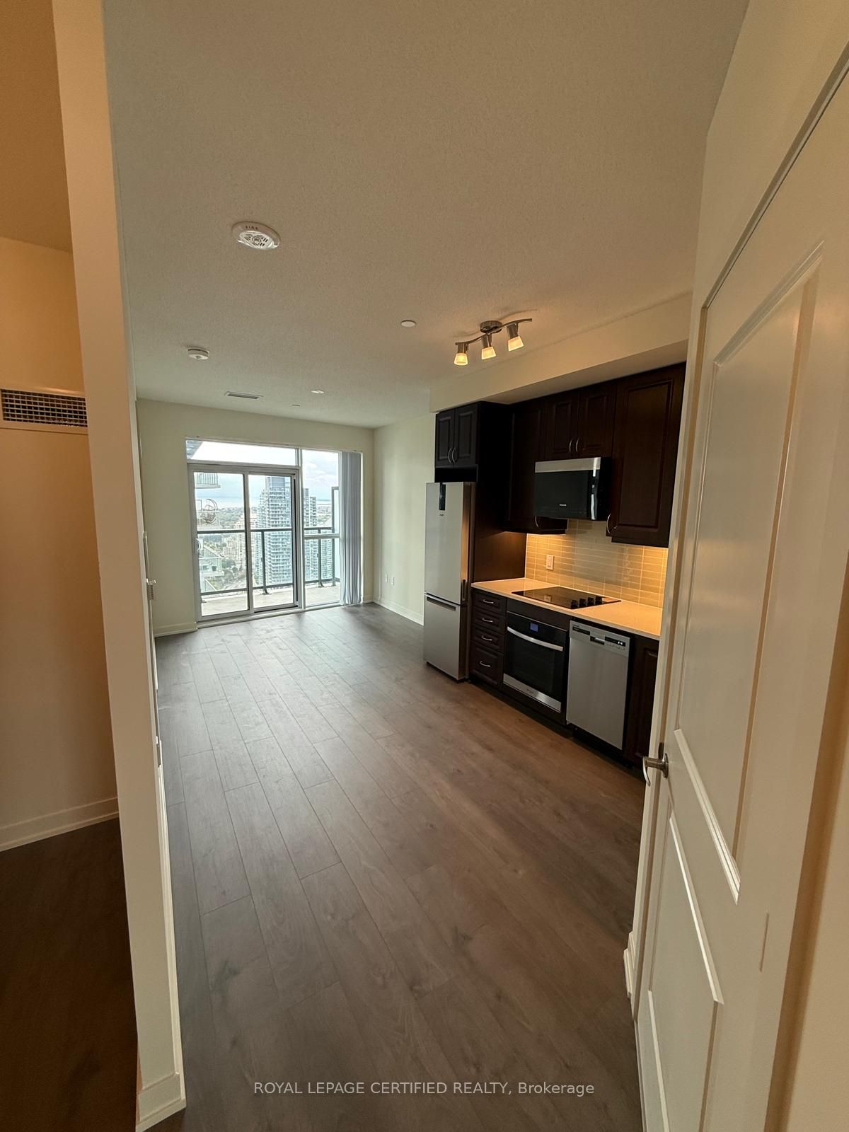 38 Annie Craig Drive 4206 Property Photo 16