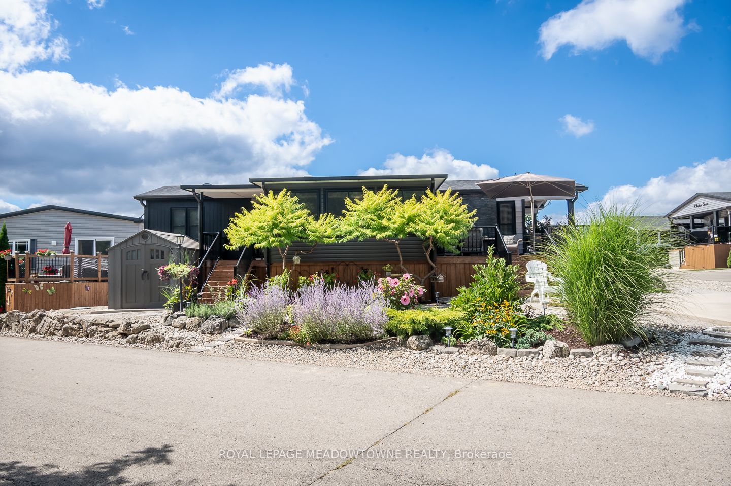 4449 Milburough Line Property Photo 1