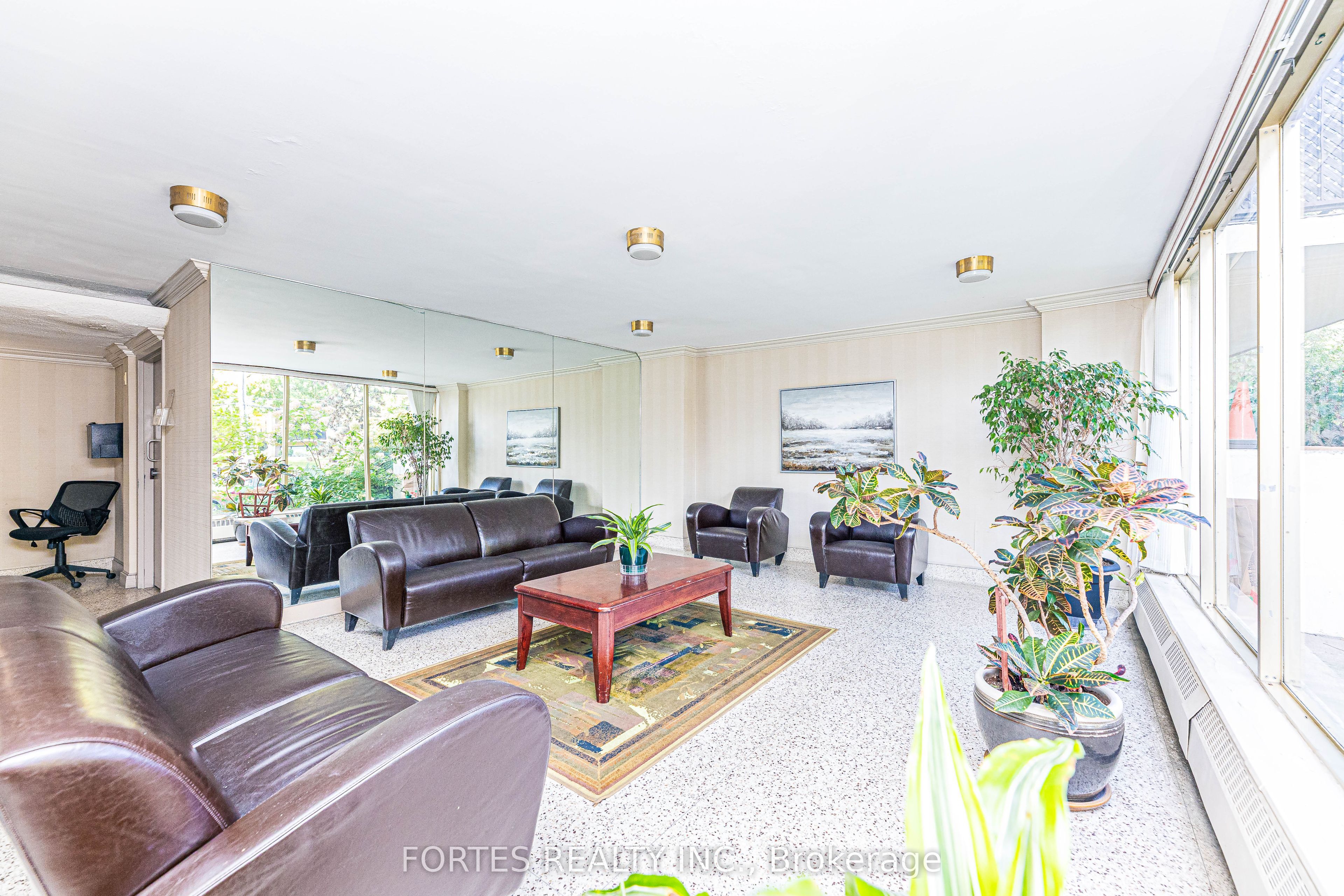 100 Coe Hill Drive 102 Property Photo 4