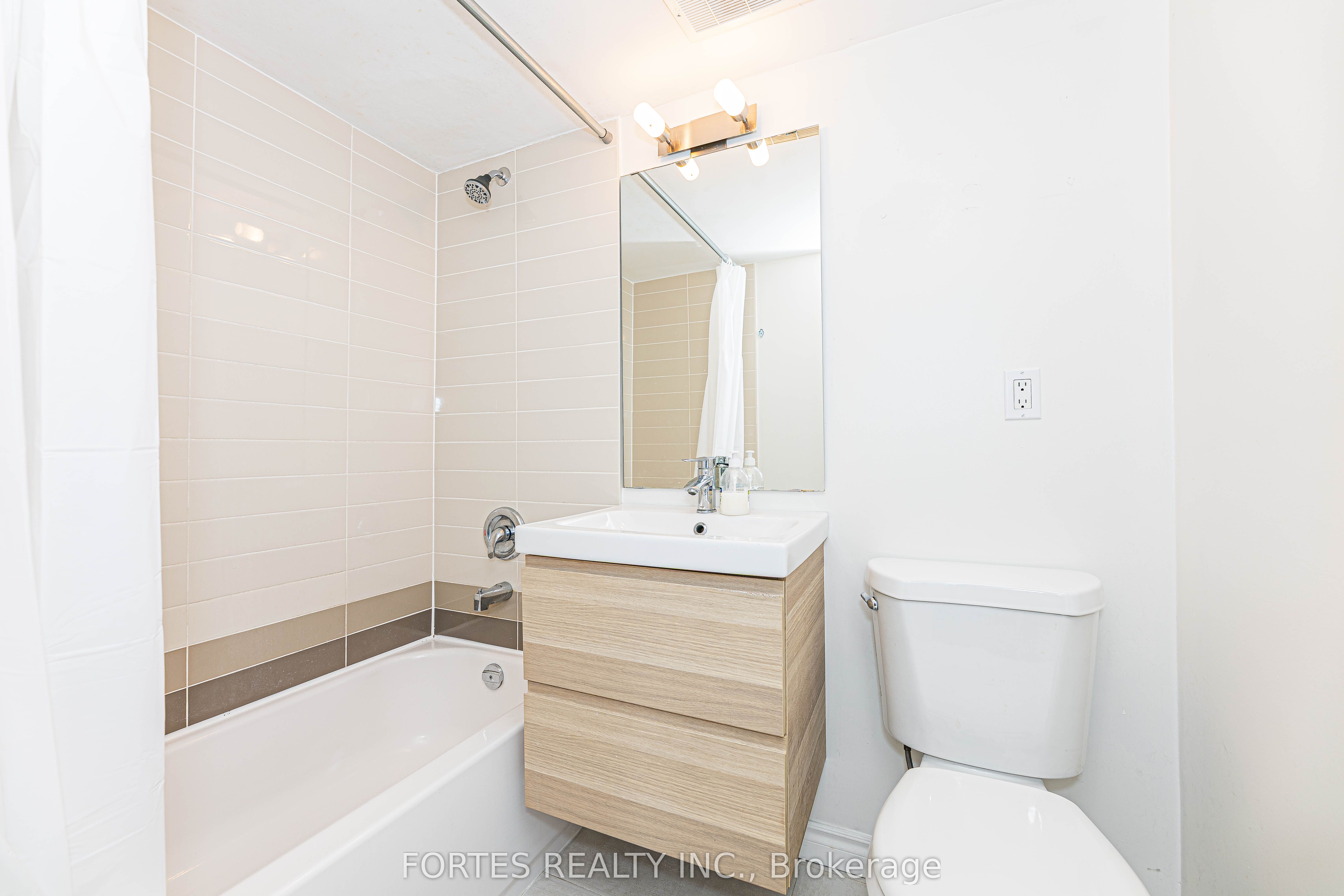 100 Coe Hill Drive 102 Property Photo 18