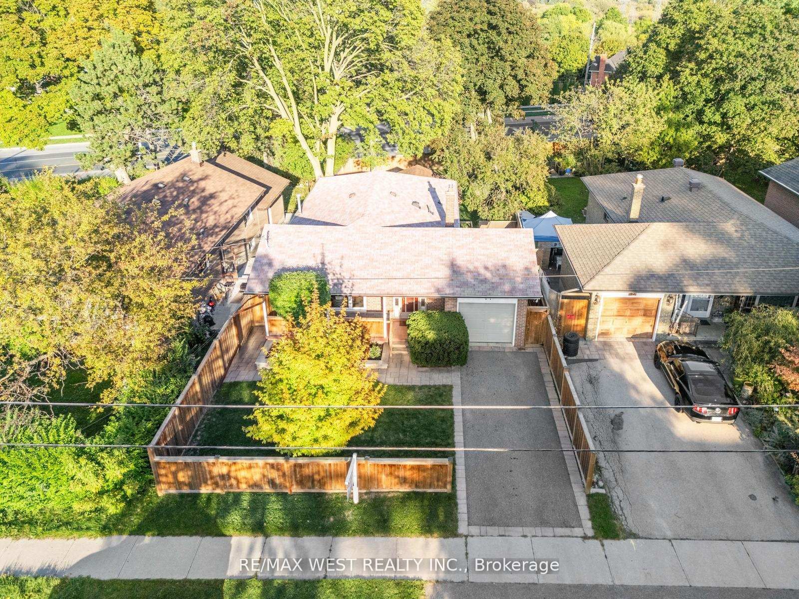 47 Gibson Avenue Property Photo 2