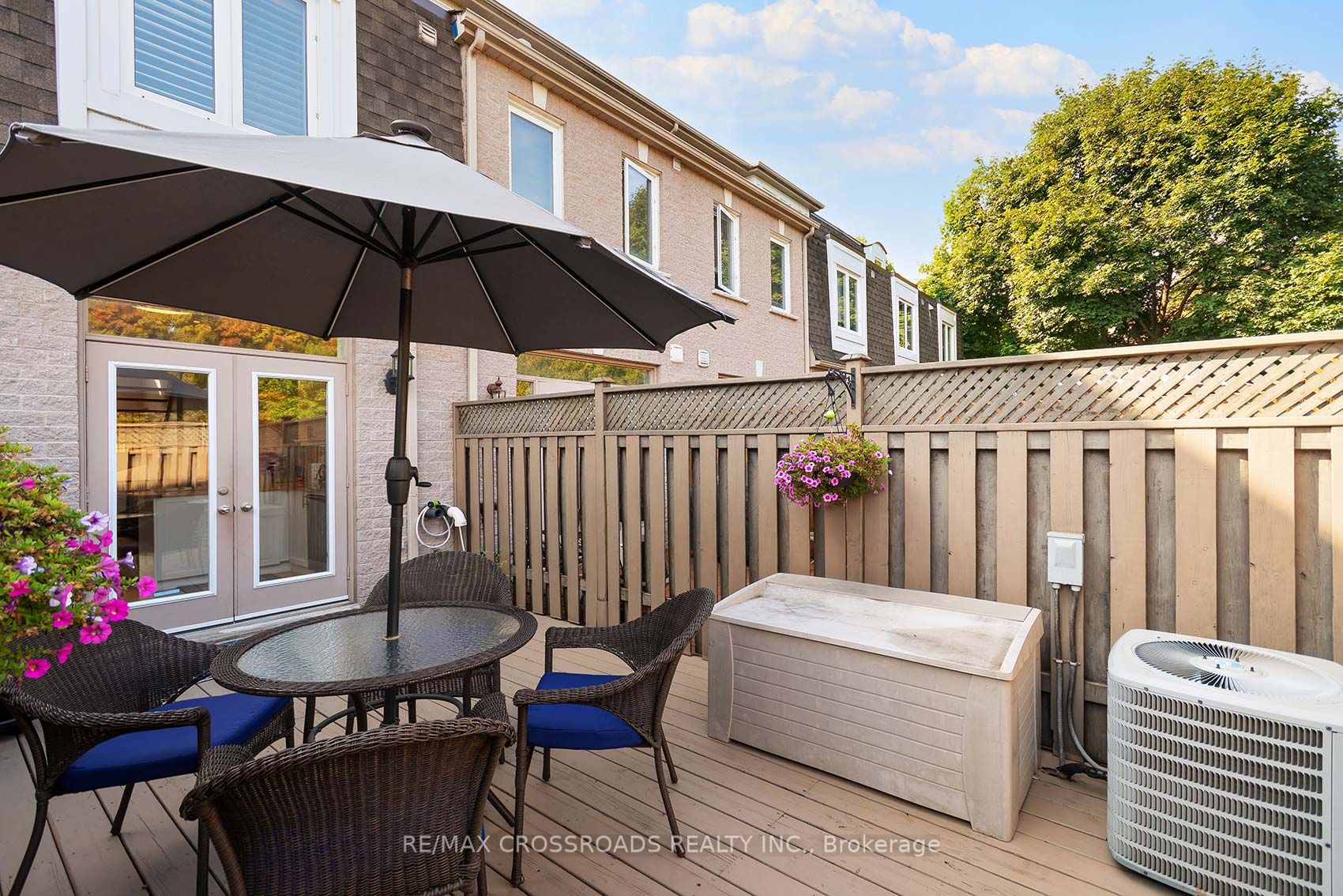 3890 Bloor Street W 6 Property Photo 19