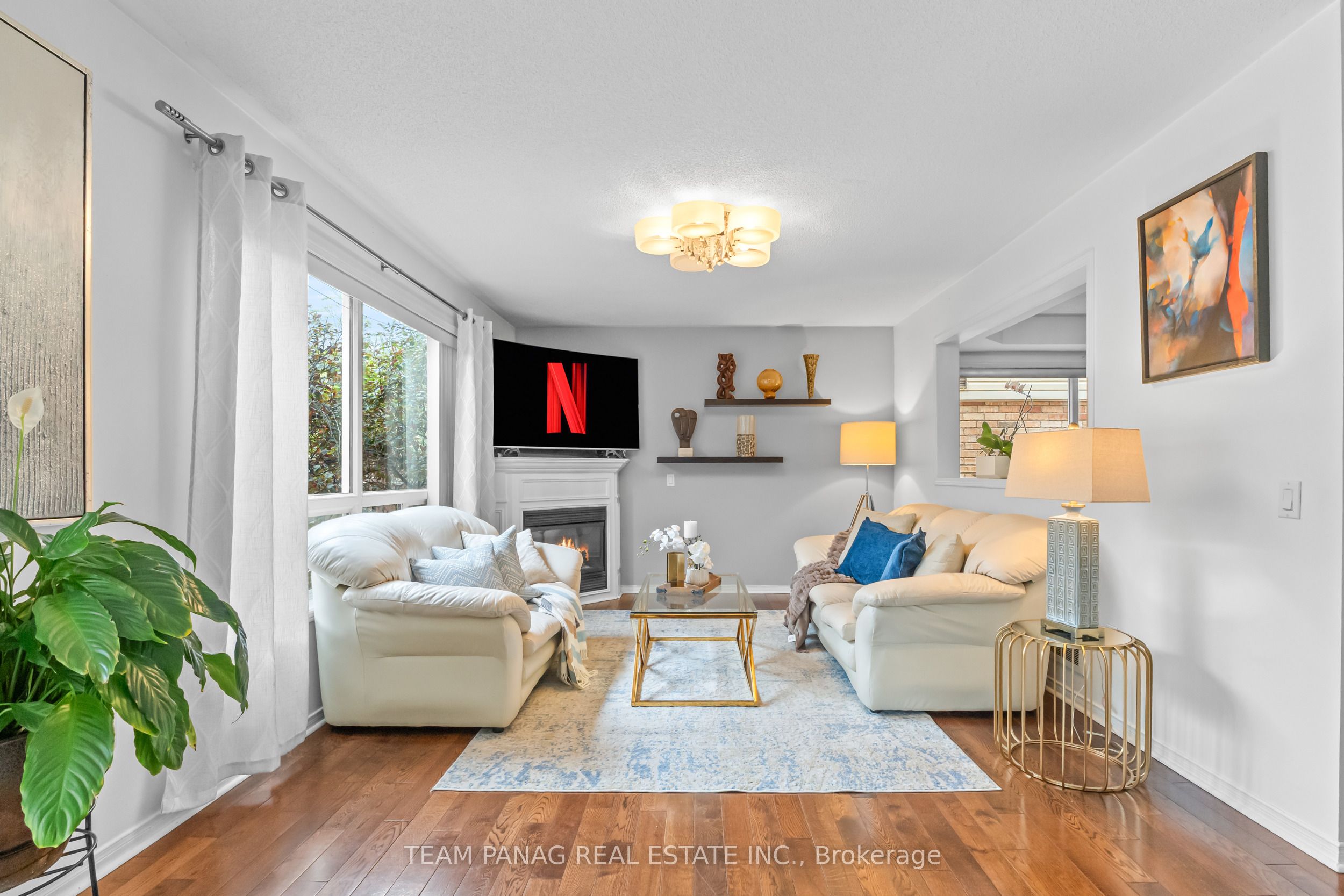 28 Charleswood Circle Property Photo 5