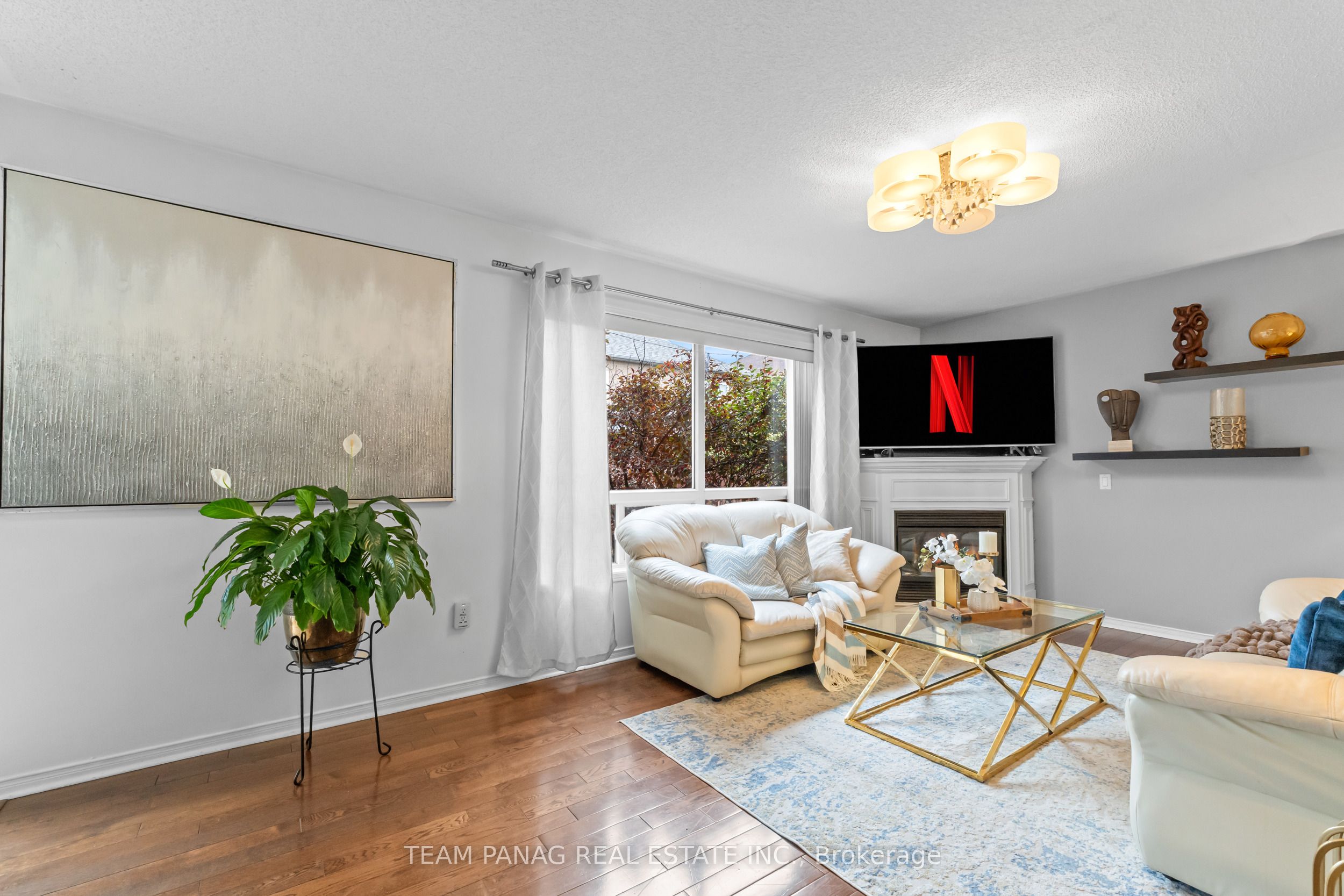 28 Charleswood Circle Property Photo 6