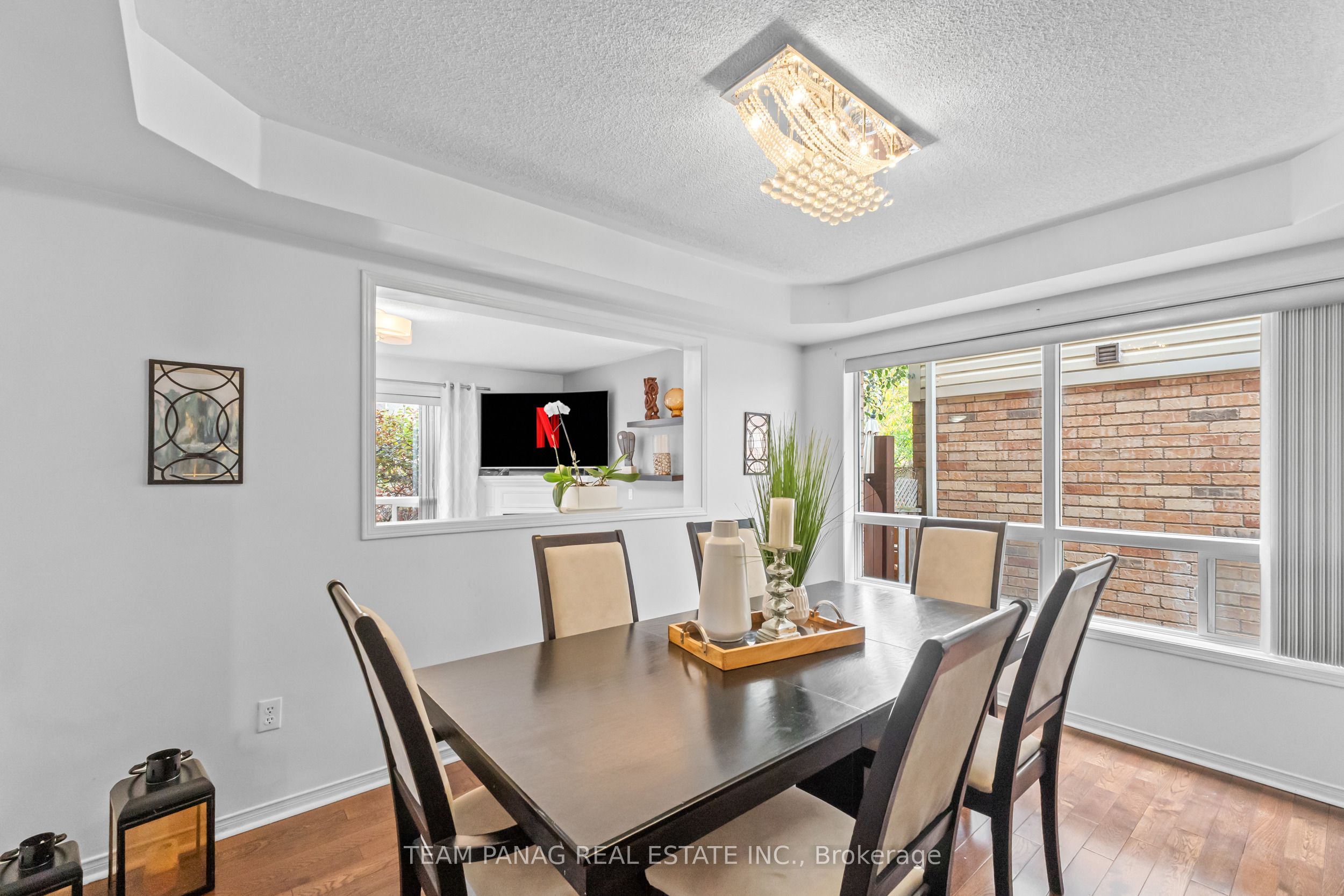 28 Charleswood Circle Property Photo 11