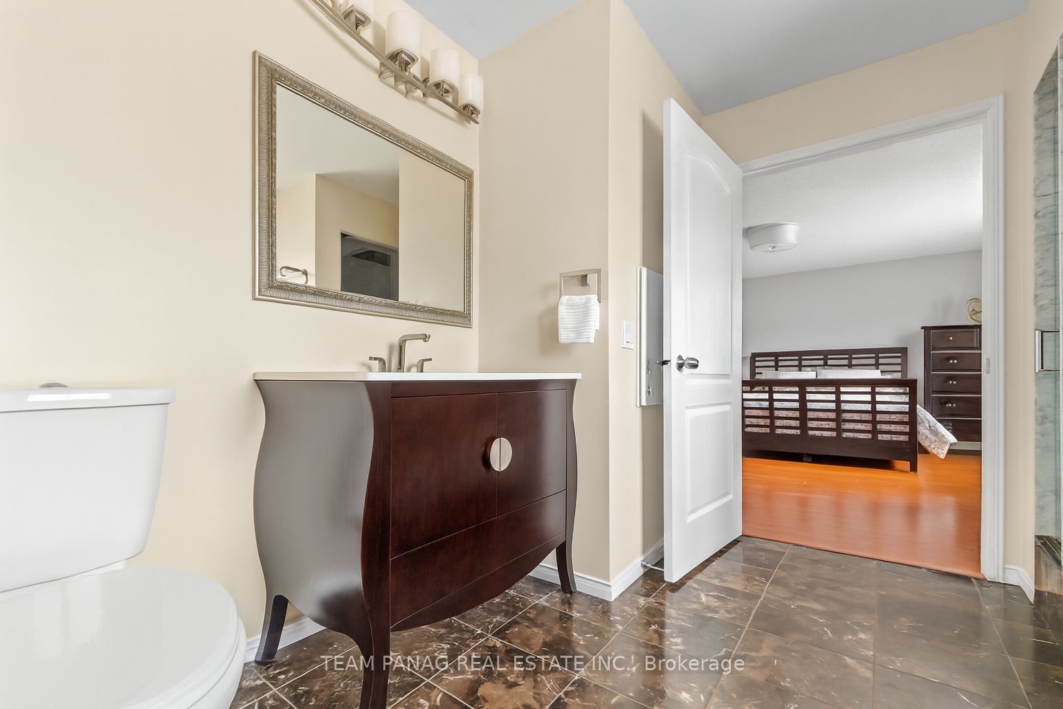 28 Charleswood Circle Property Photo 16