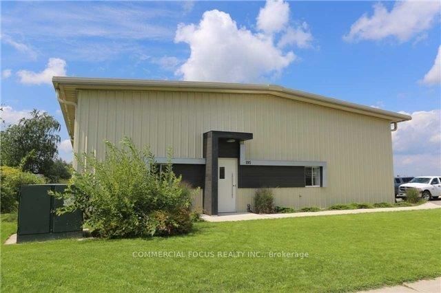 195 Centennial Rd Property Photo 3