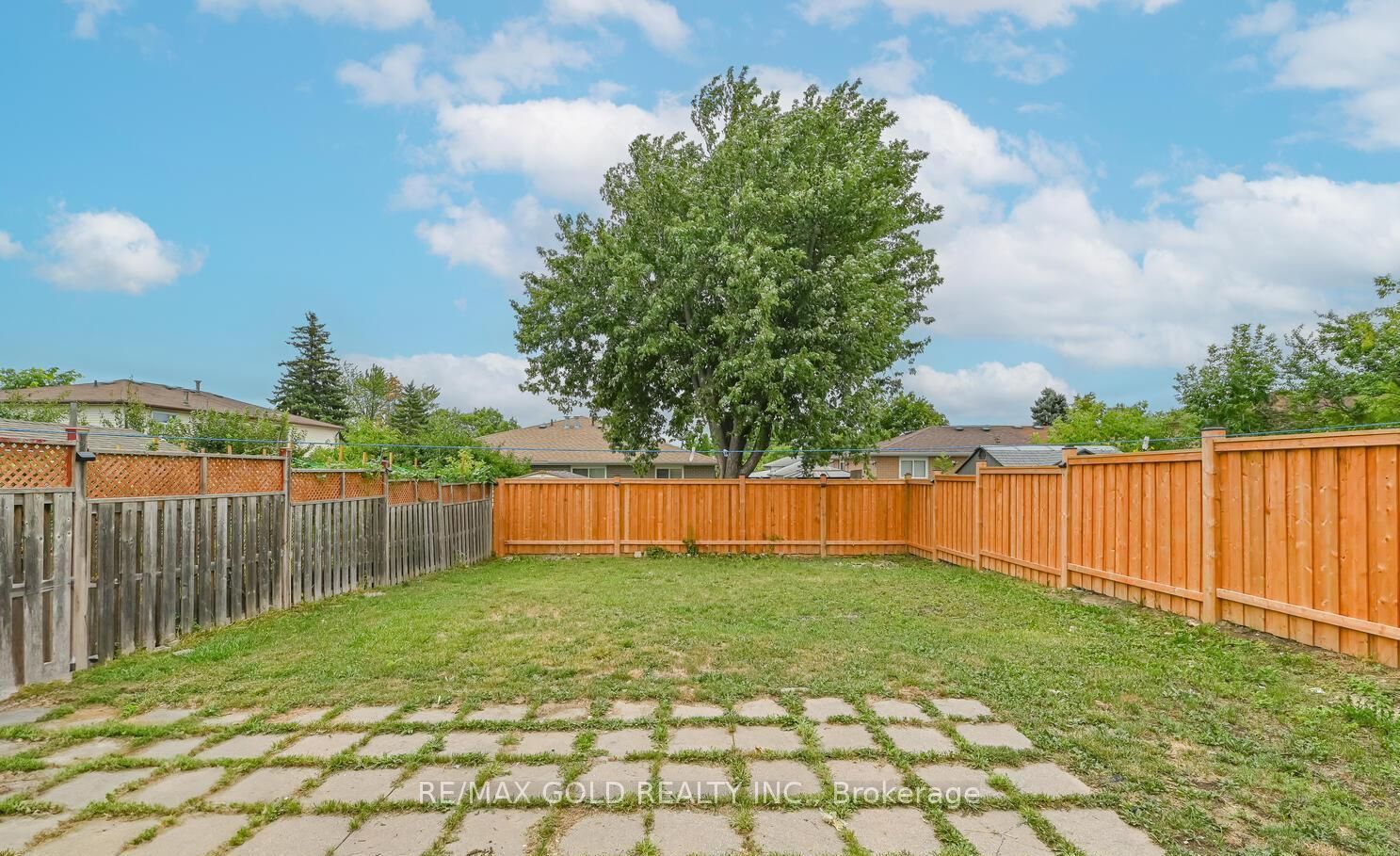 81 Drake Boulevard Property Photo 1