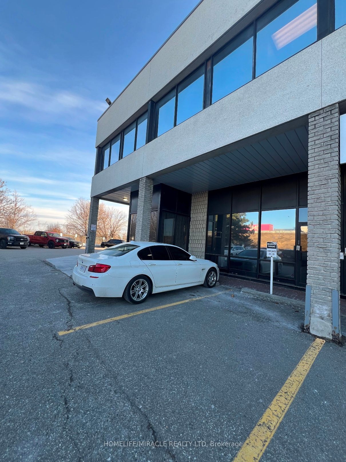 7956 Torbram Road 24 Property Photo 7