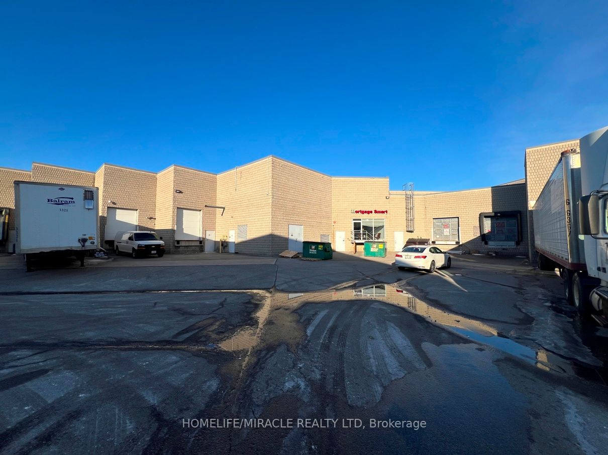 7956 Torbram Road 24 Property Photo 10