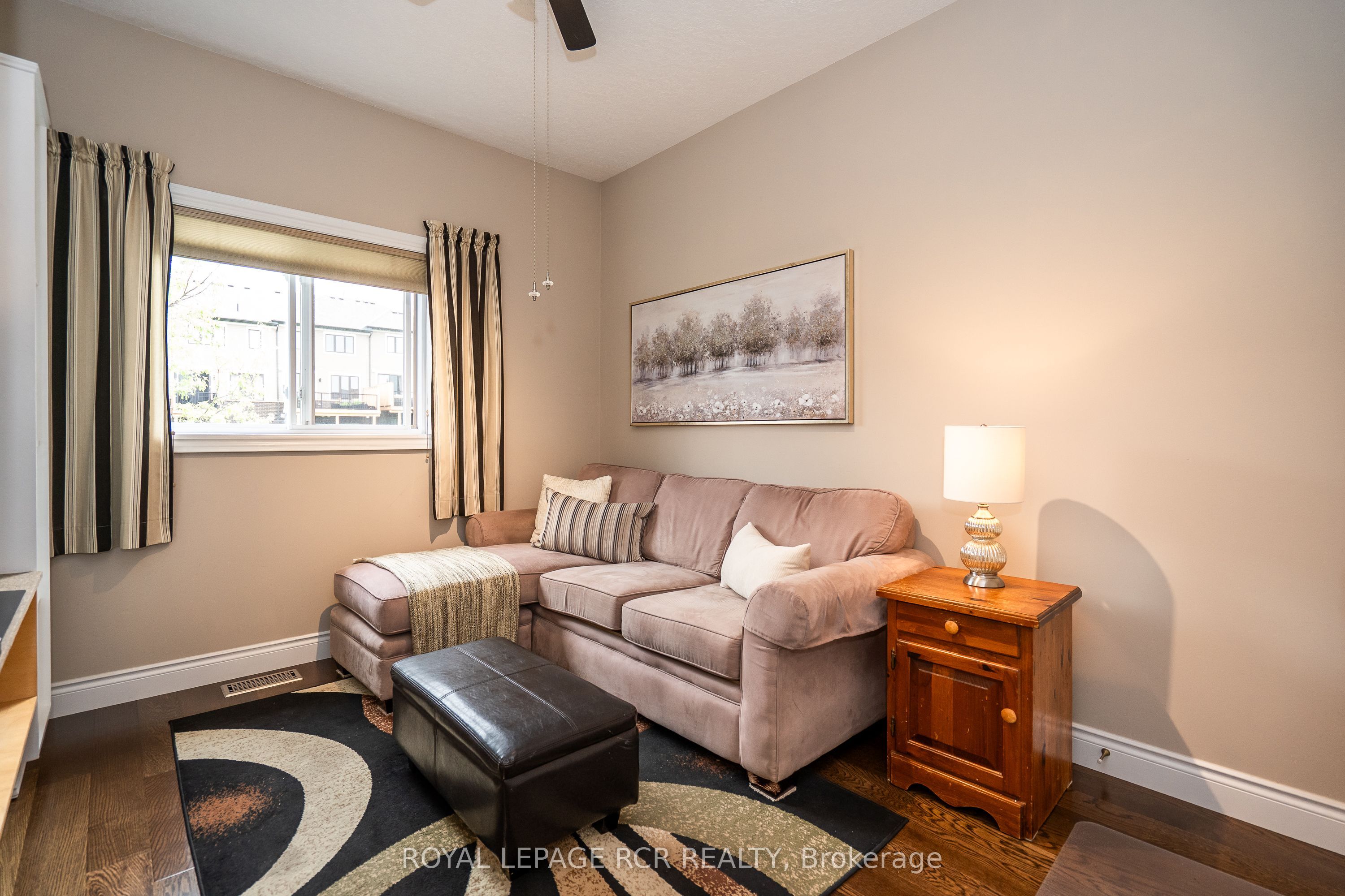 39 Dinnick Crescent Property Photo 11