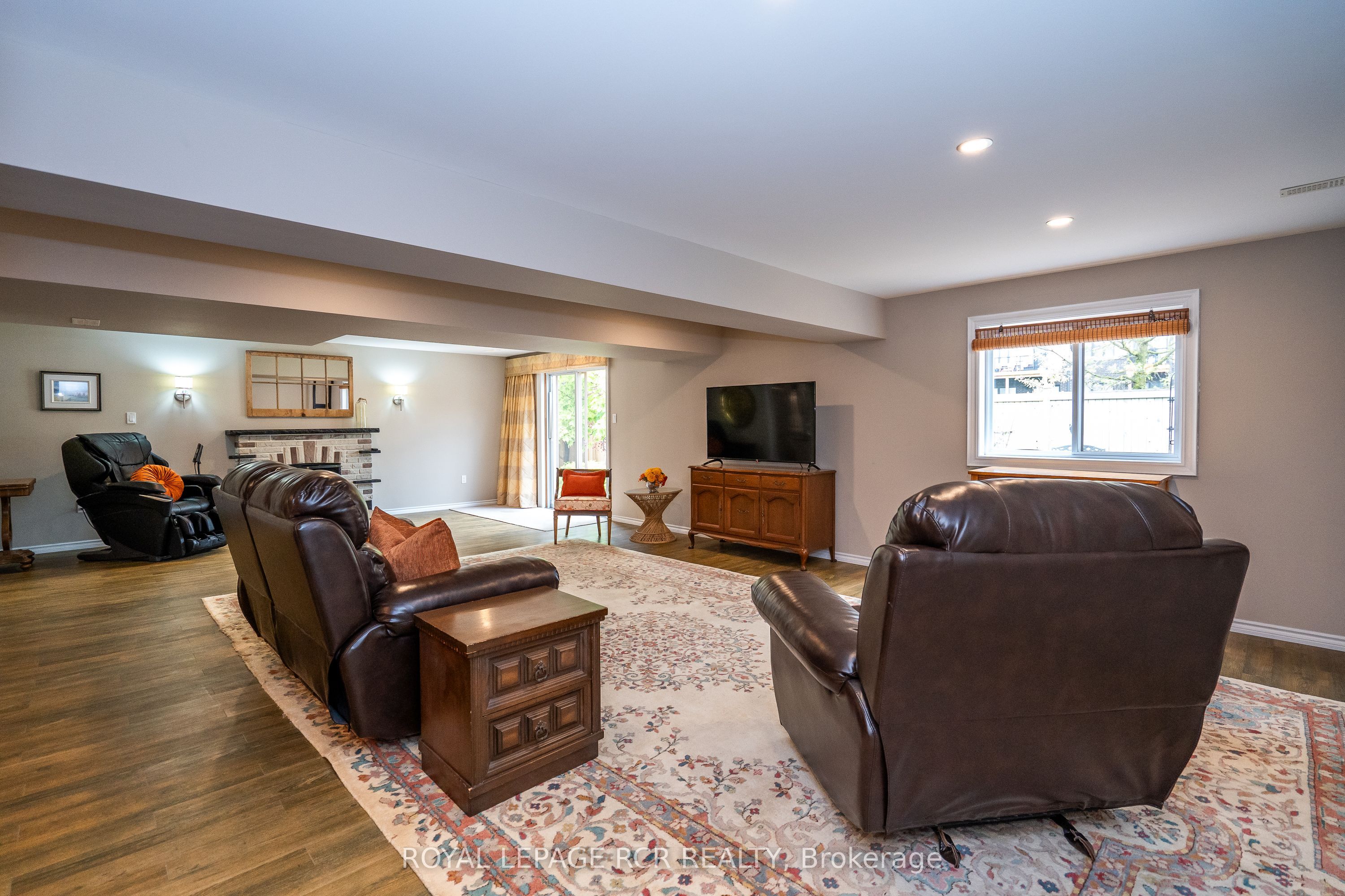 39 Dinnick Crescent Property Photo 14