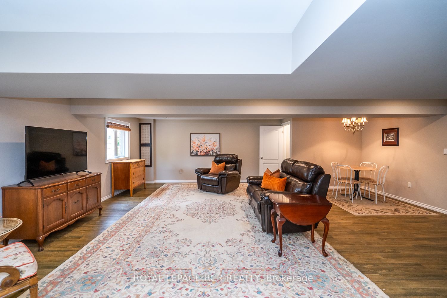 39 Dinnick Crescent Property Photo 16