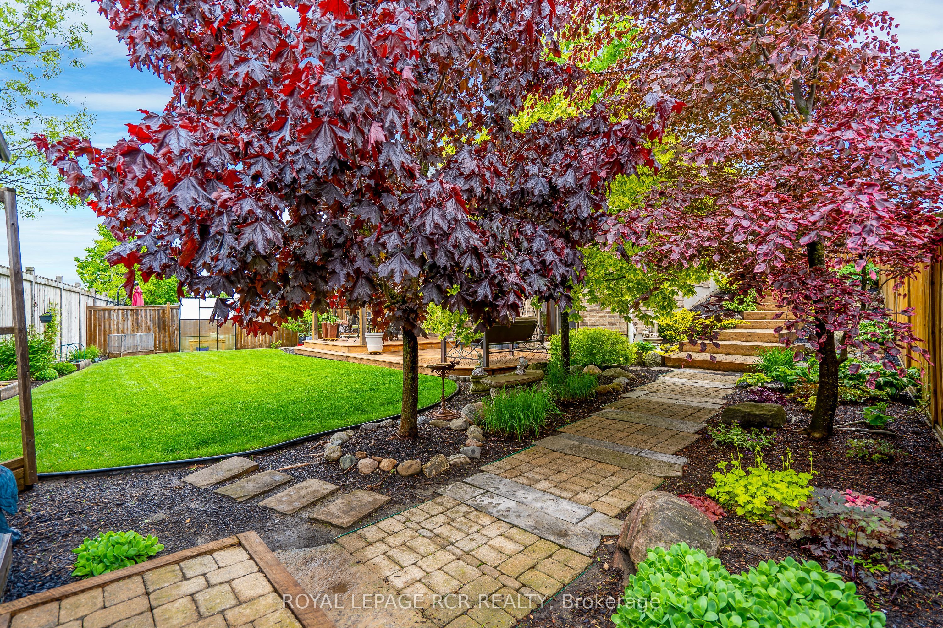 39 Dinnick Crescent Property Photo 22