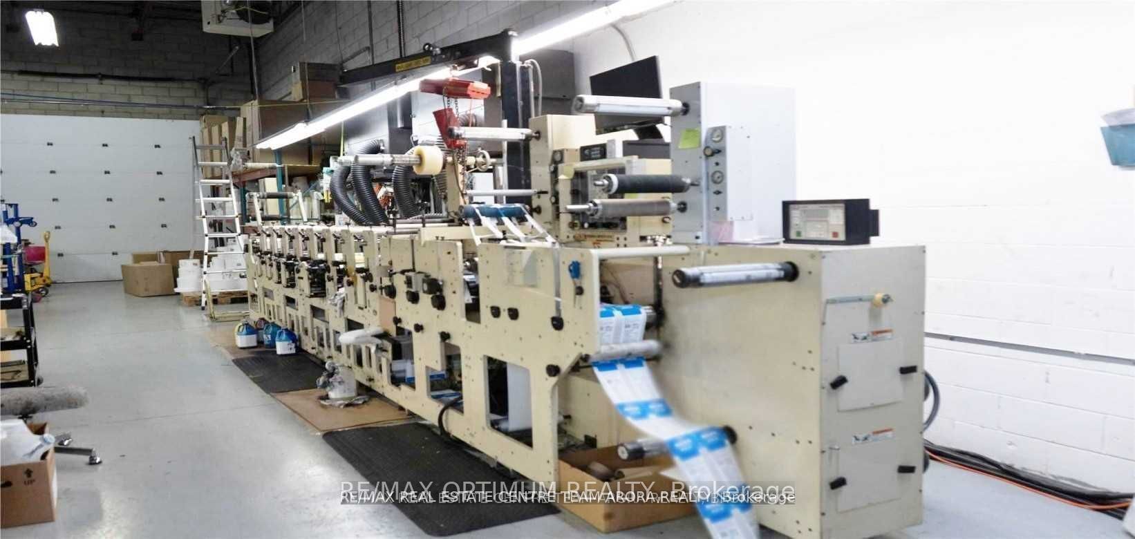 385 Admiral Boulevard 5 Property Photo 8