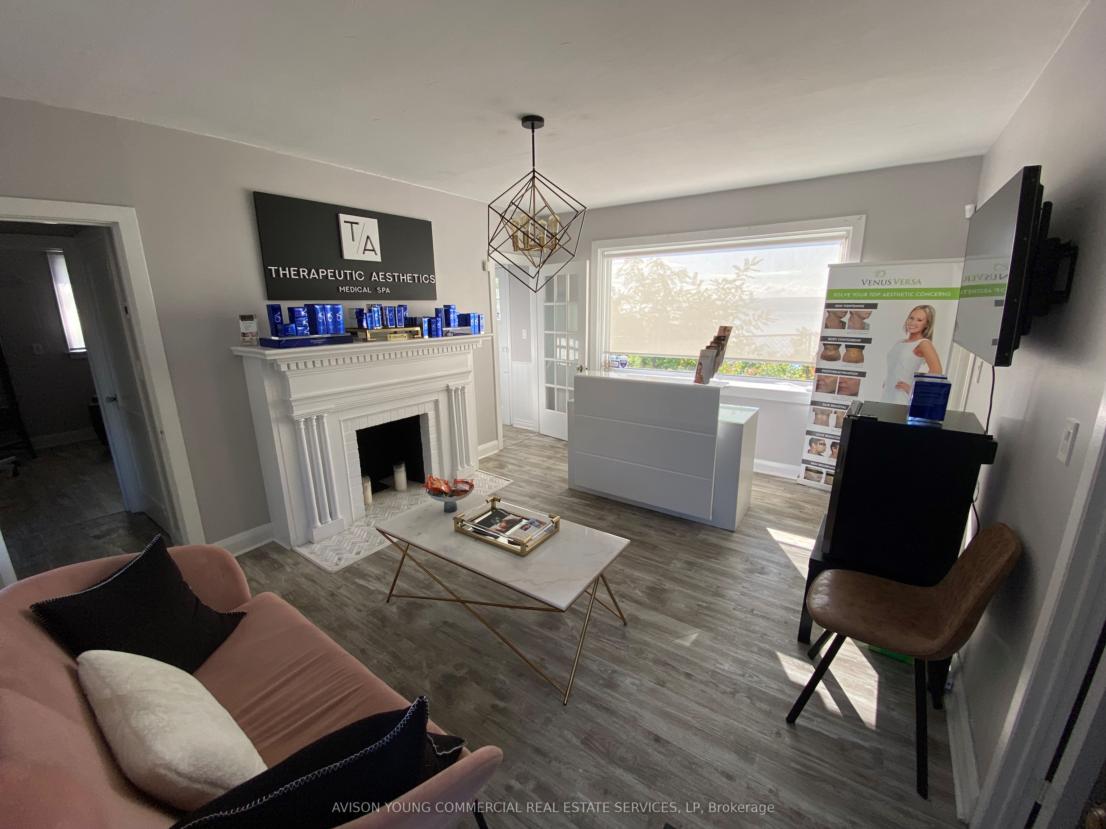 2108 Old Lakeshore Road Property Photo 4