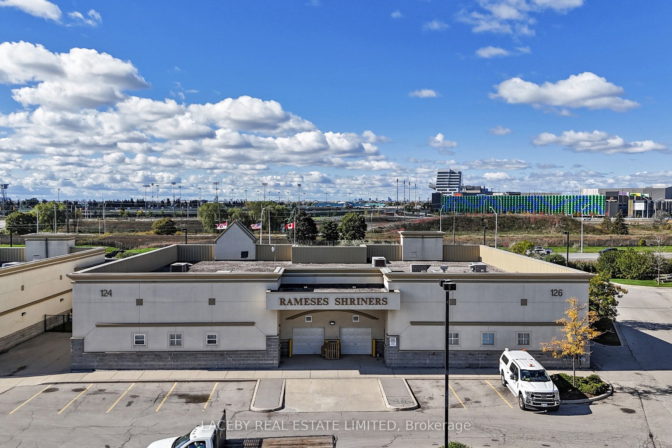 124-126 Queen's Plate Drive 14&15 Property Photo 1