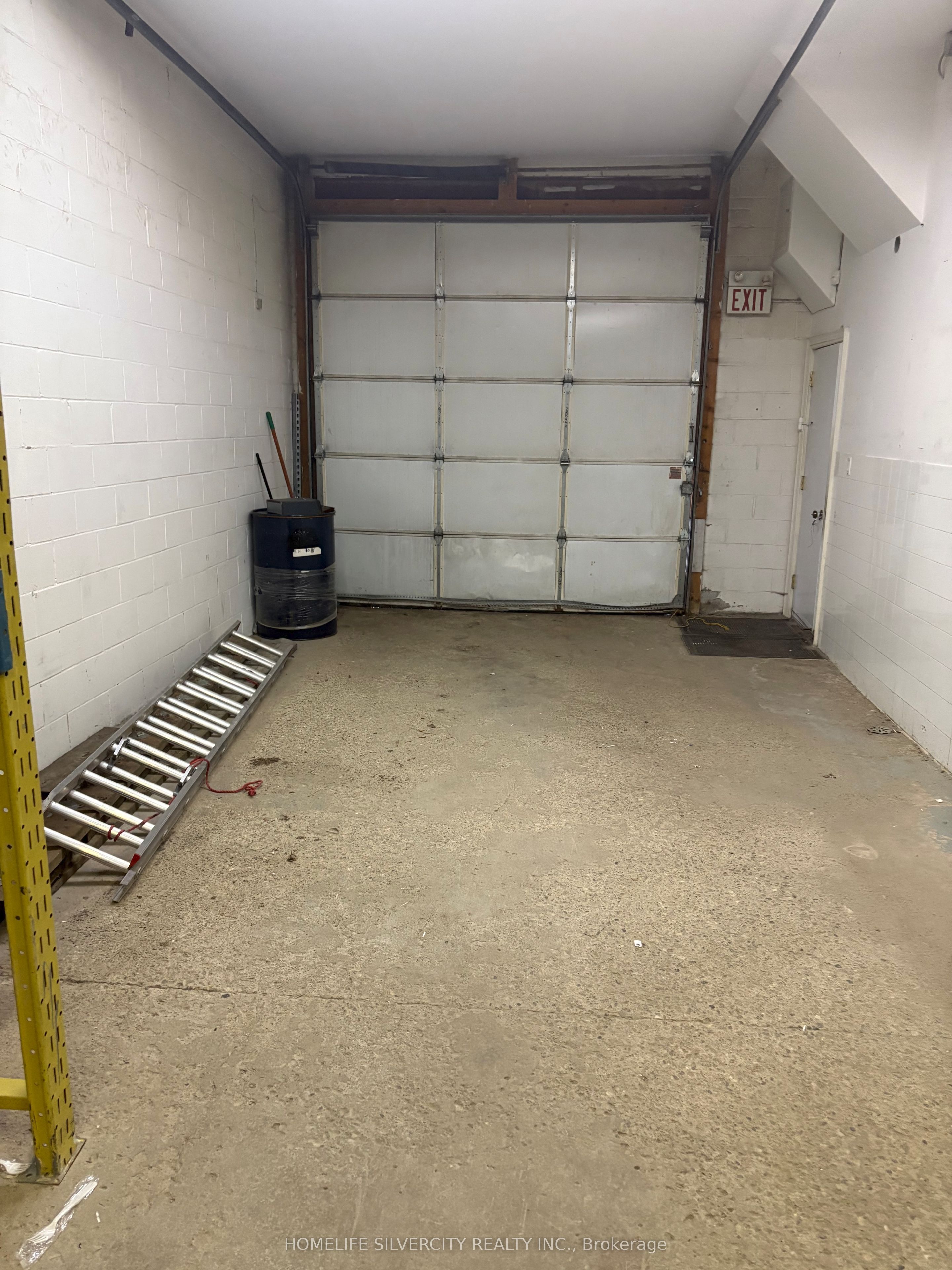 2131 Williams Parkway E 17 Property Photo 9