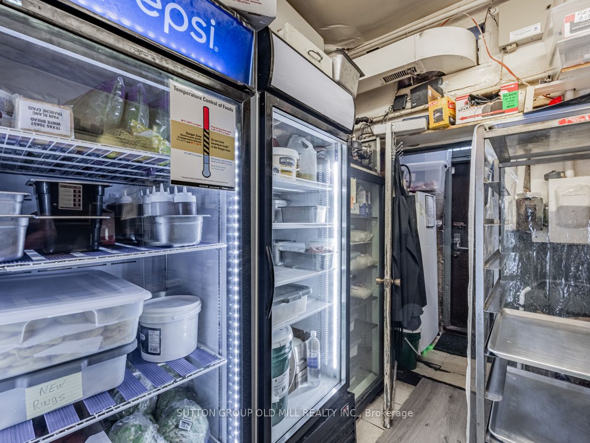 685 Runnymede Road Property Photo 21