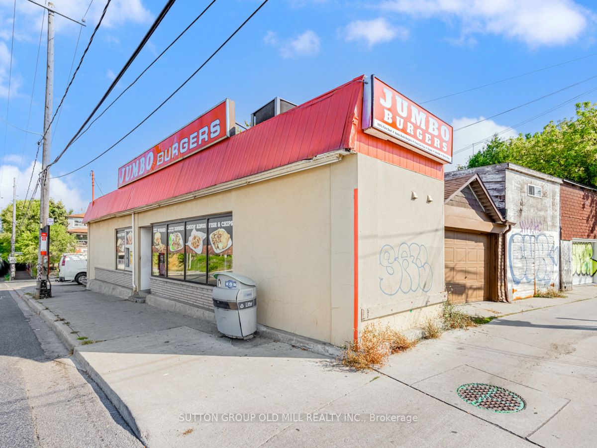 685 Runnymede Road Property Photo 27