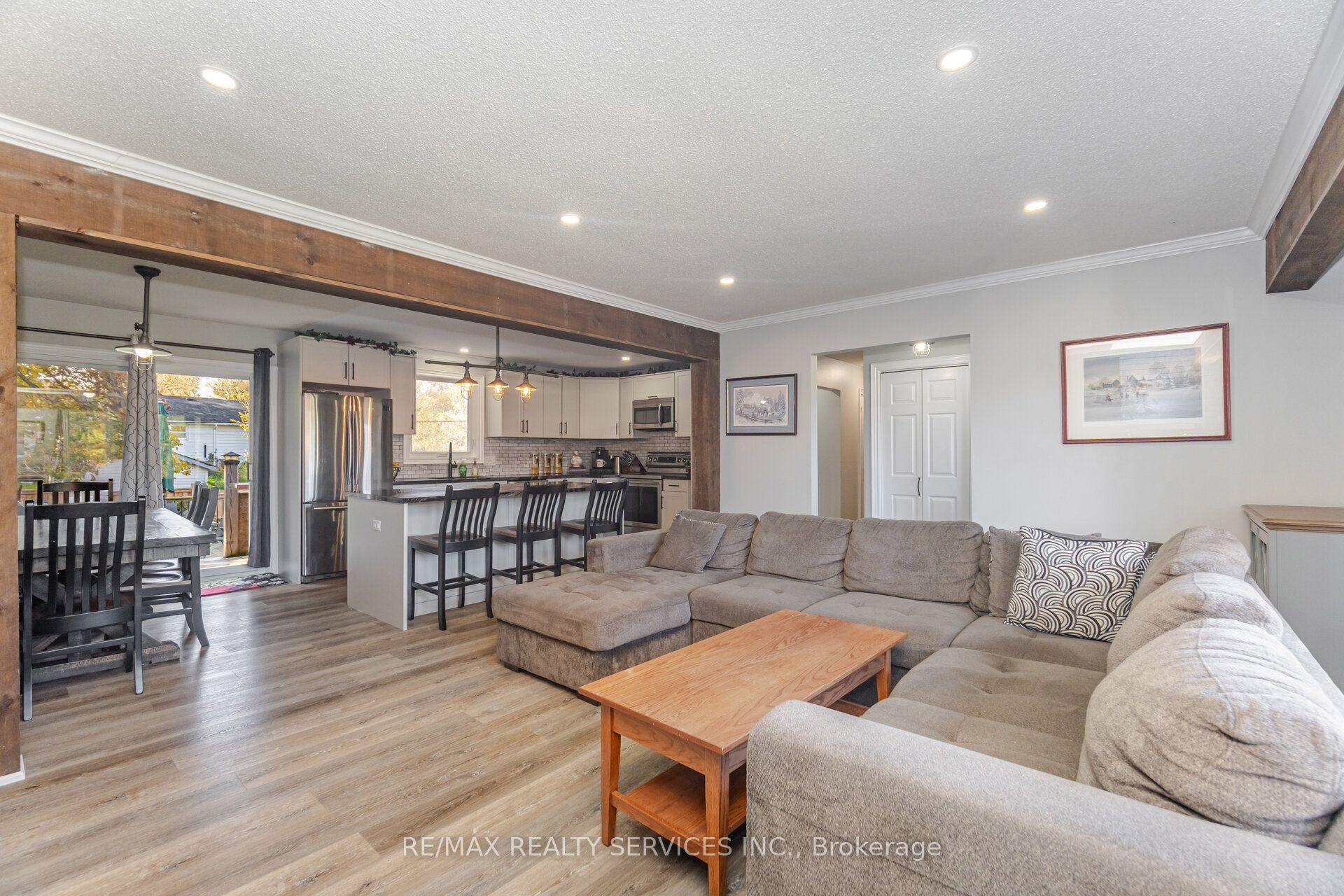 32 Caledon Street Property Photo 6