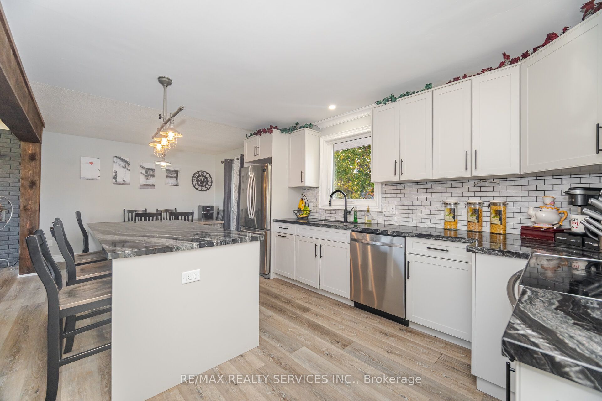 32 Caledon Street Property Photo 10