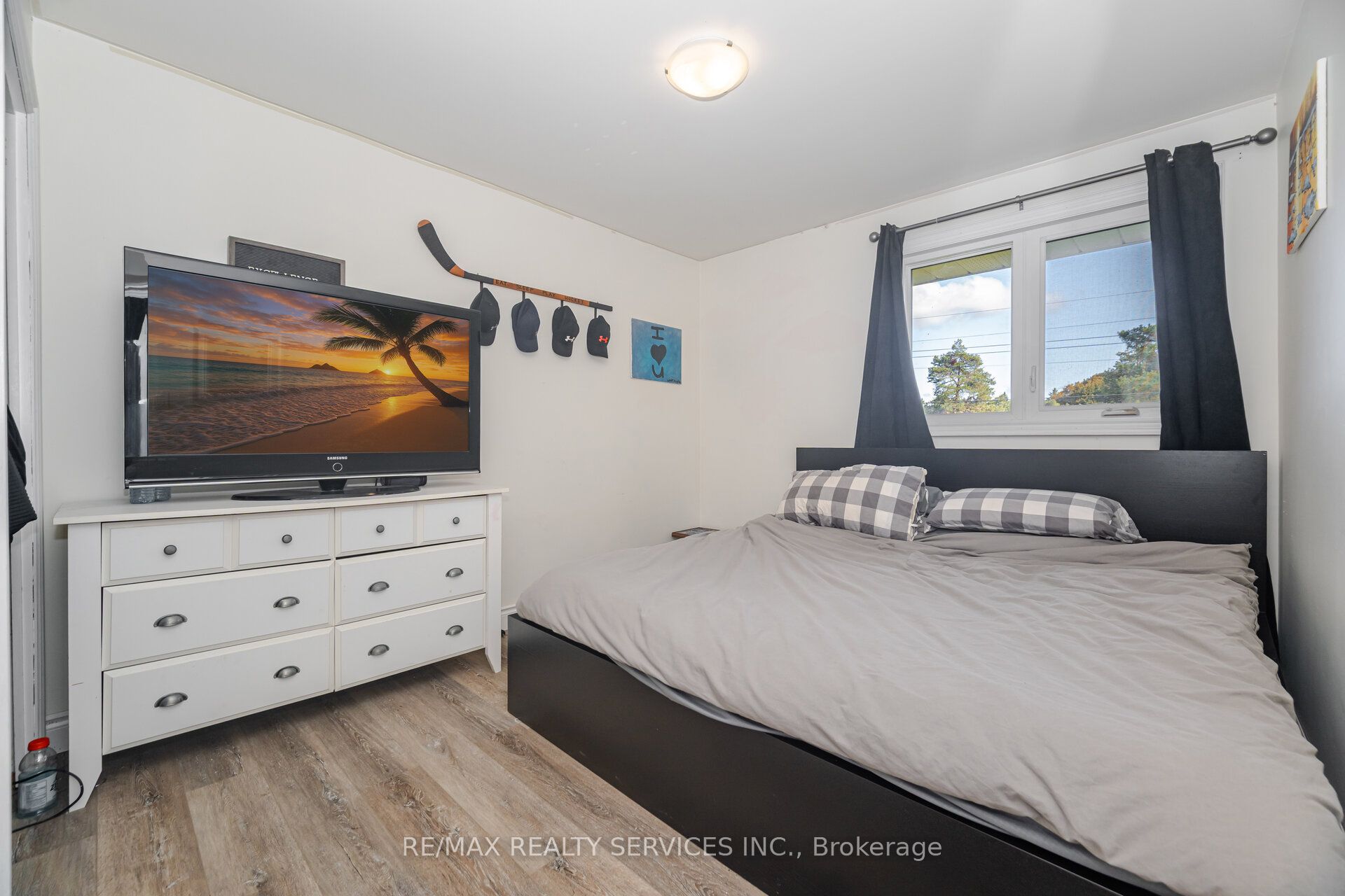 32 Caledon Street Property Photo 16