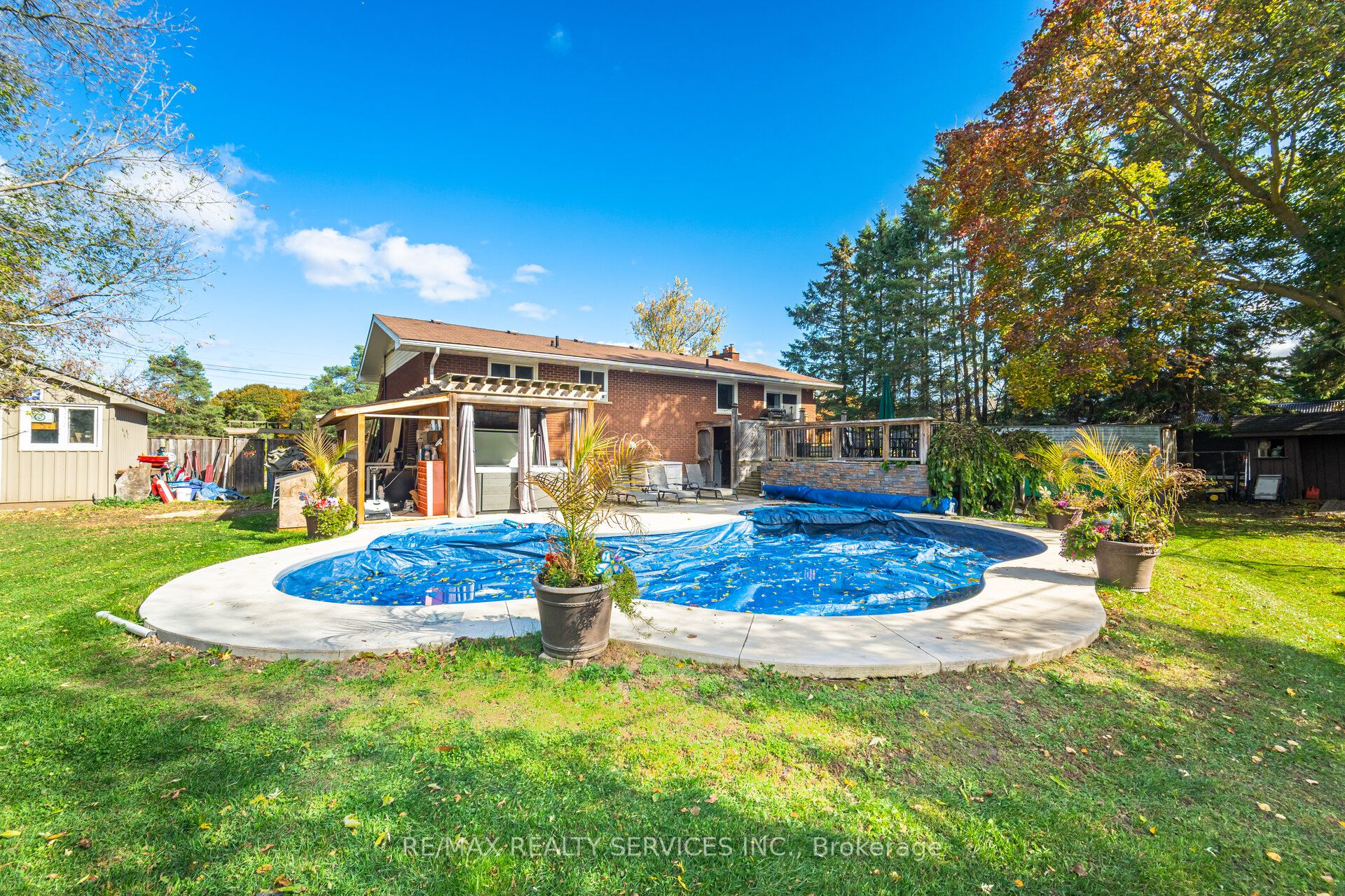 32 Caledon Street Property Photo 30