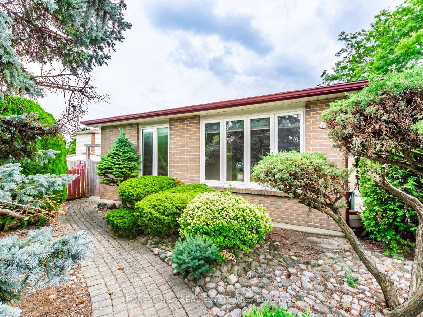 19 Drayton Crescent Property Photo 1