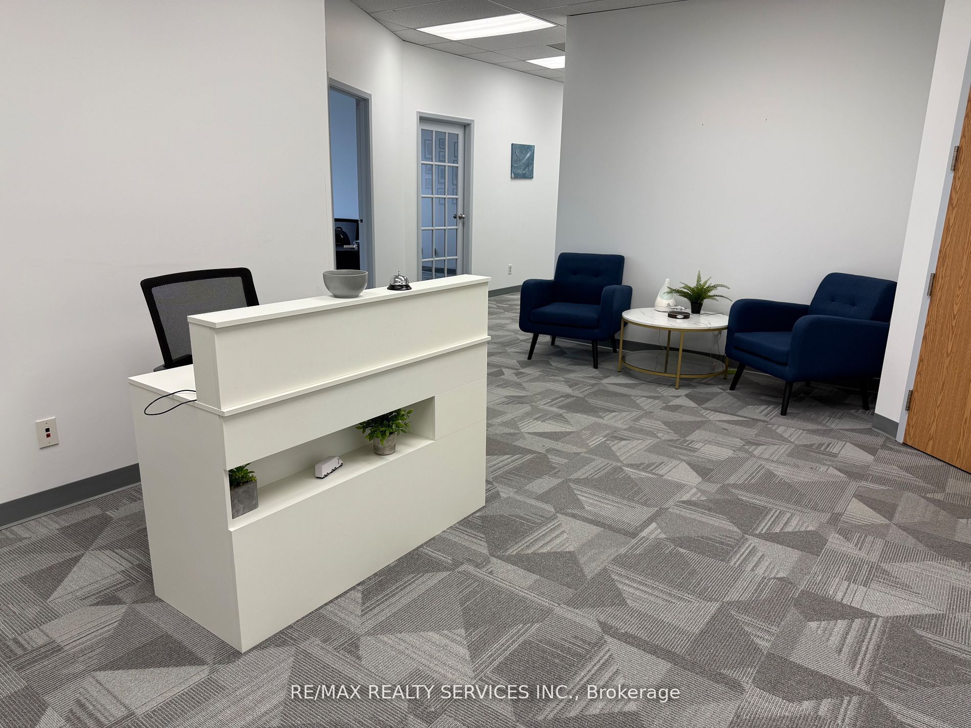 6705 Tomken Rd Road 217 Property Photo 2