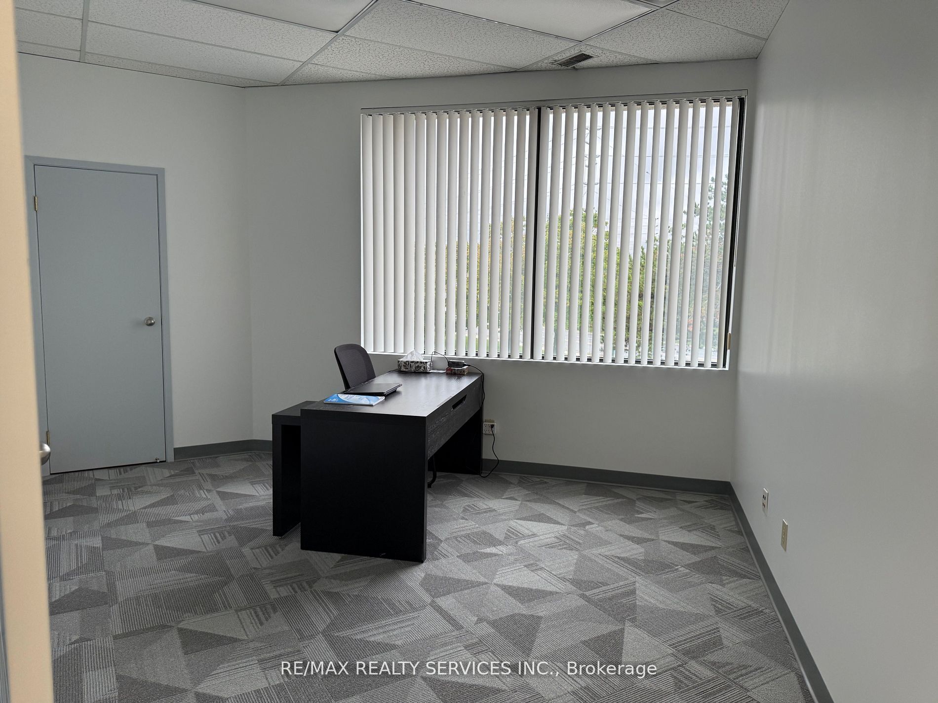 6705 Tomken Rd Road 217 Property Photo 7