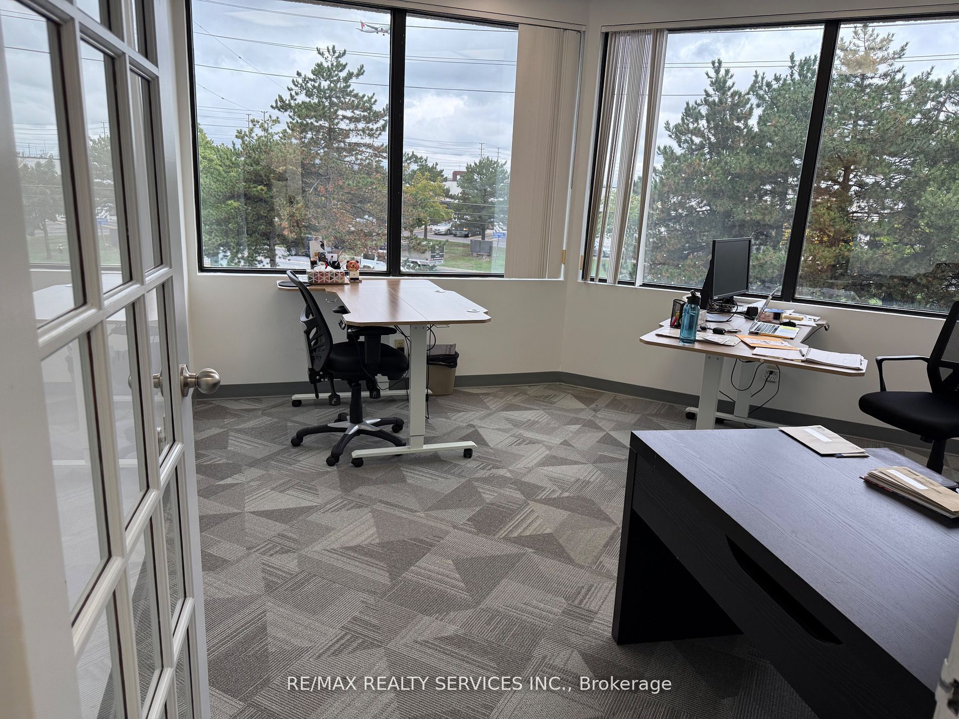 6705 Tomken Rd Road 217 Property Photo 8