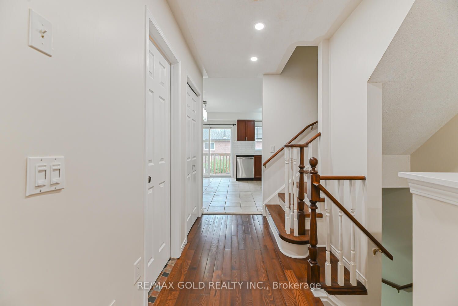 50 Strathaven Drive 14 Property Photo 6