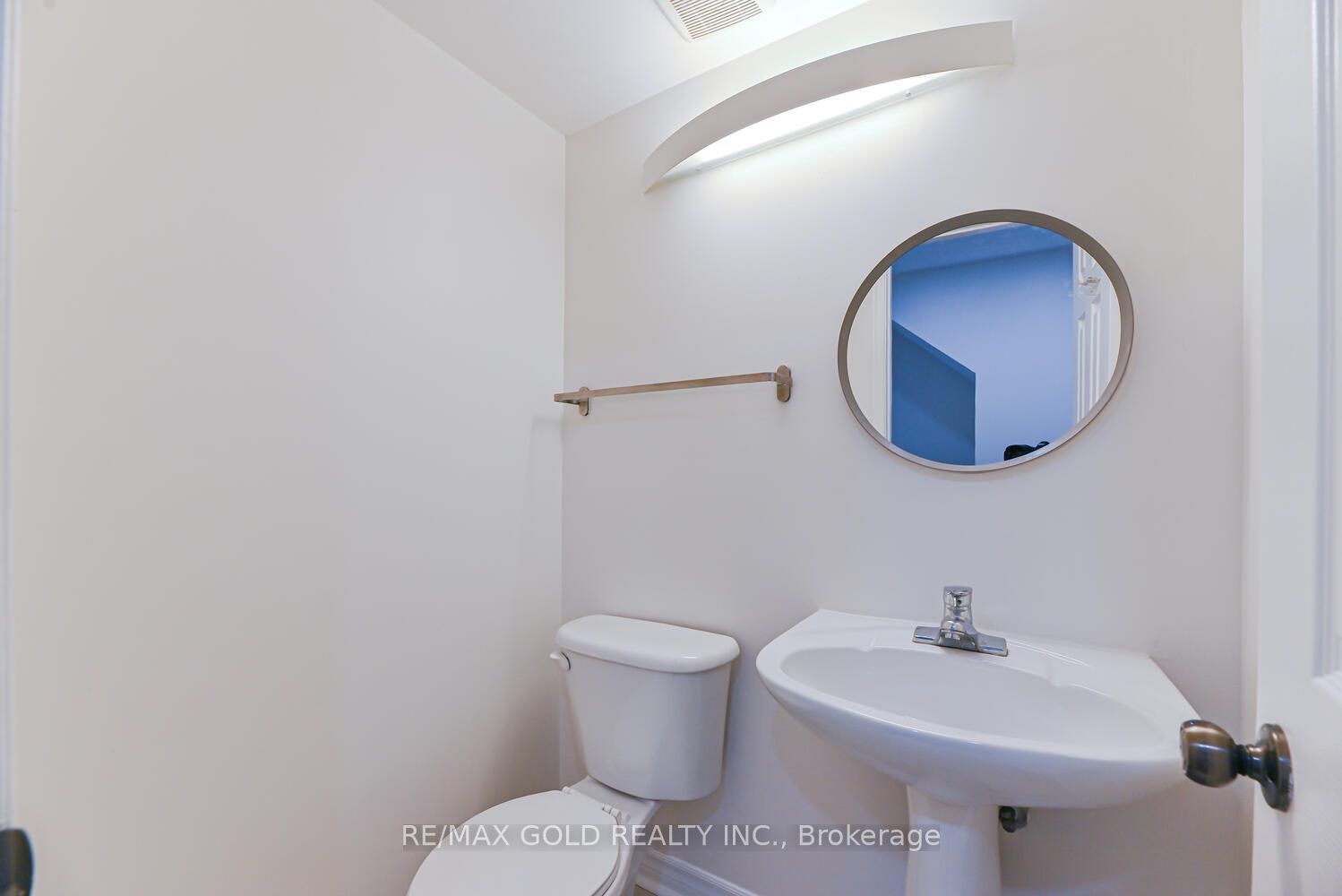 50 Strathaven Drive 14 Property Photo 14