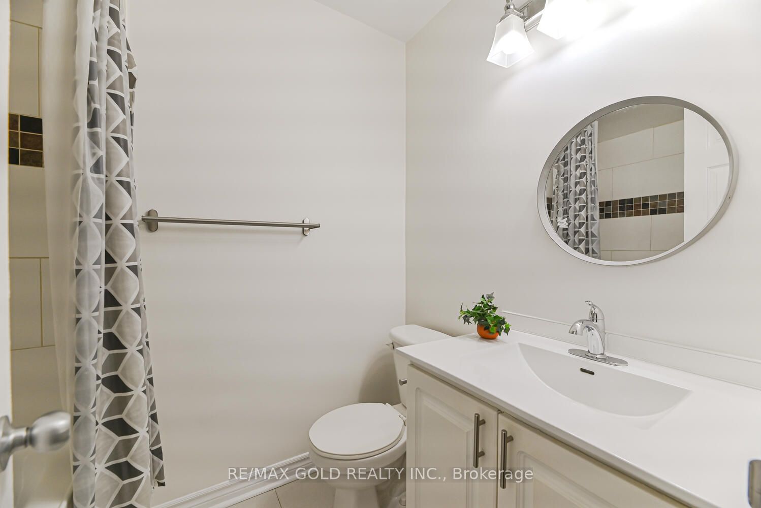 50 Strathaven Drive 14 Property Photo 18