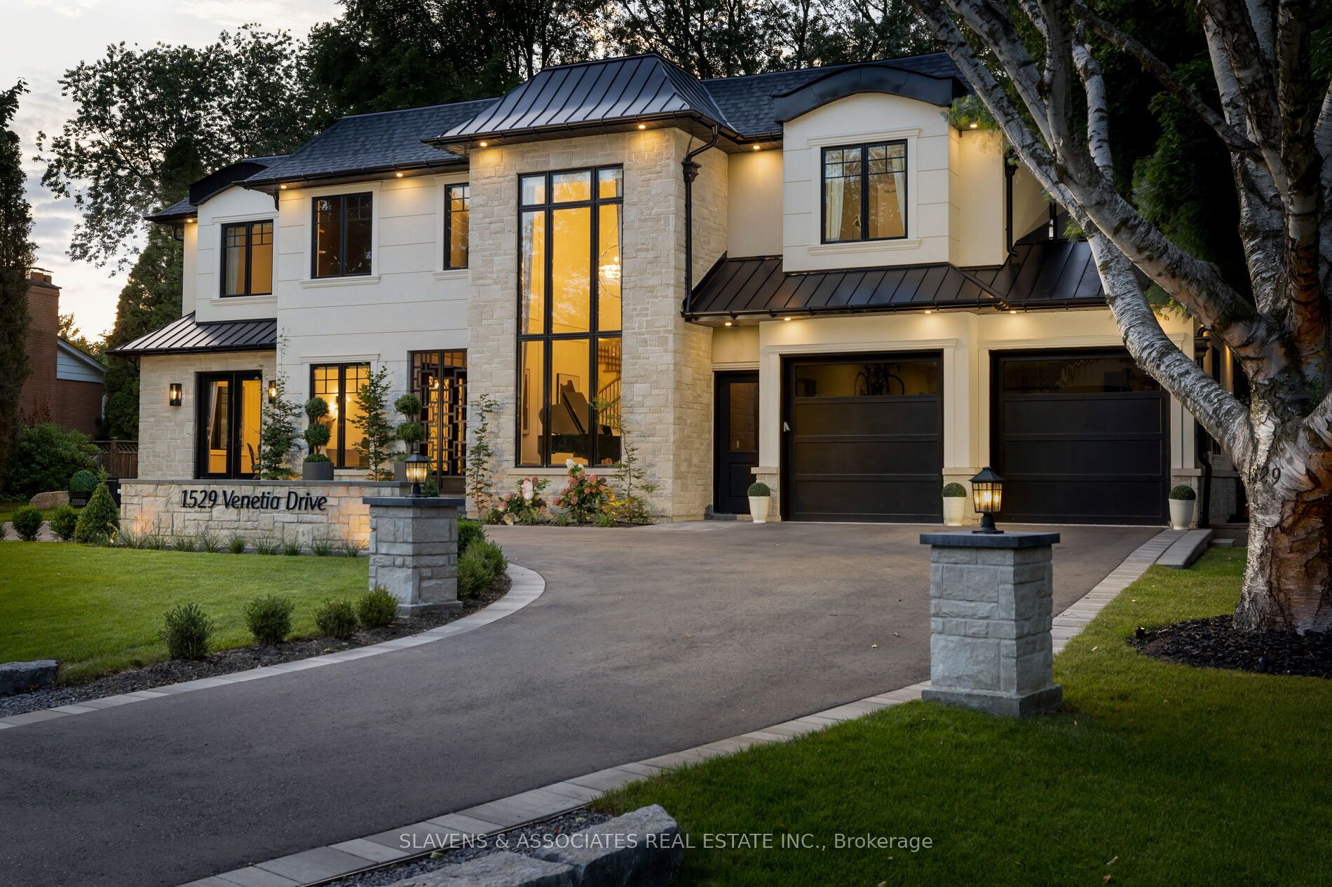 1529 Venetia Drive Property Photo 1