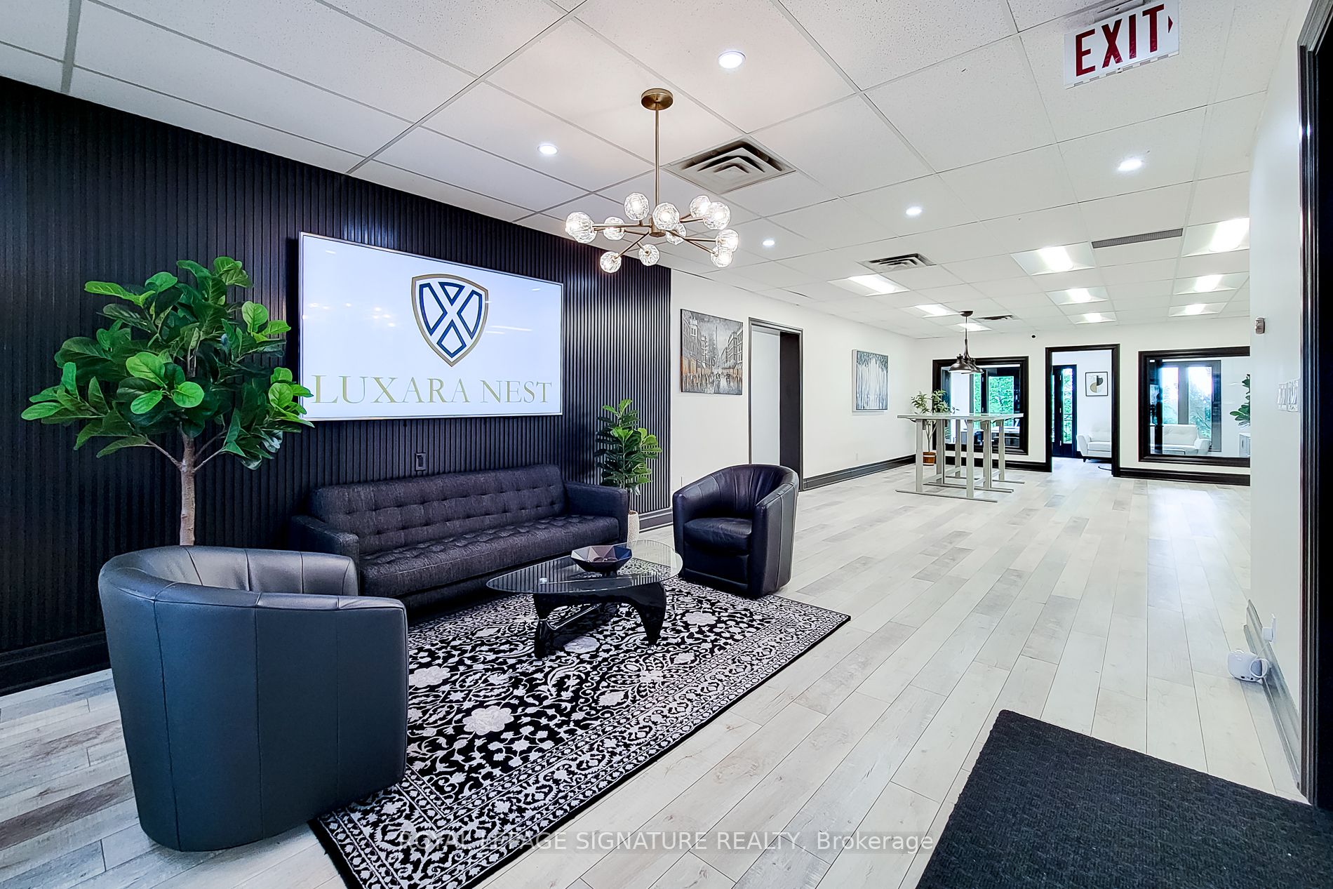 414 N Service Rd E Property Photo 5