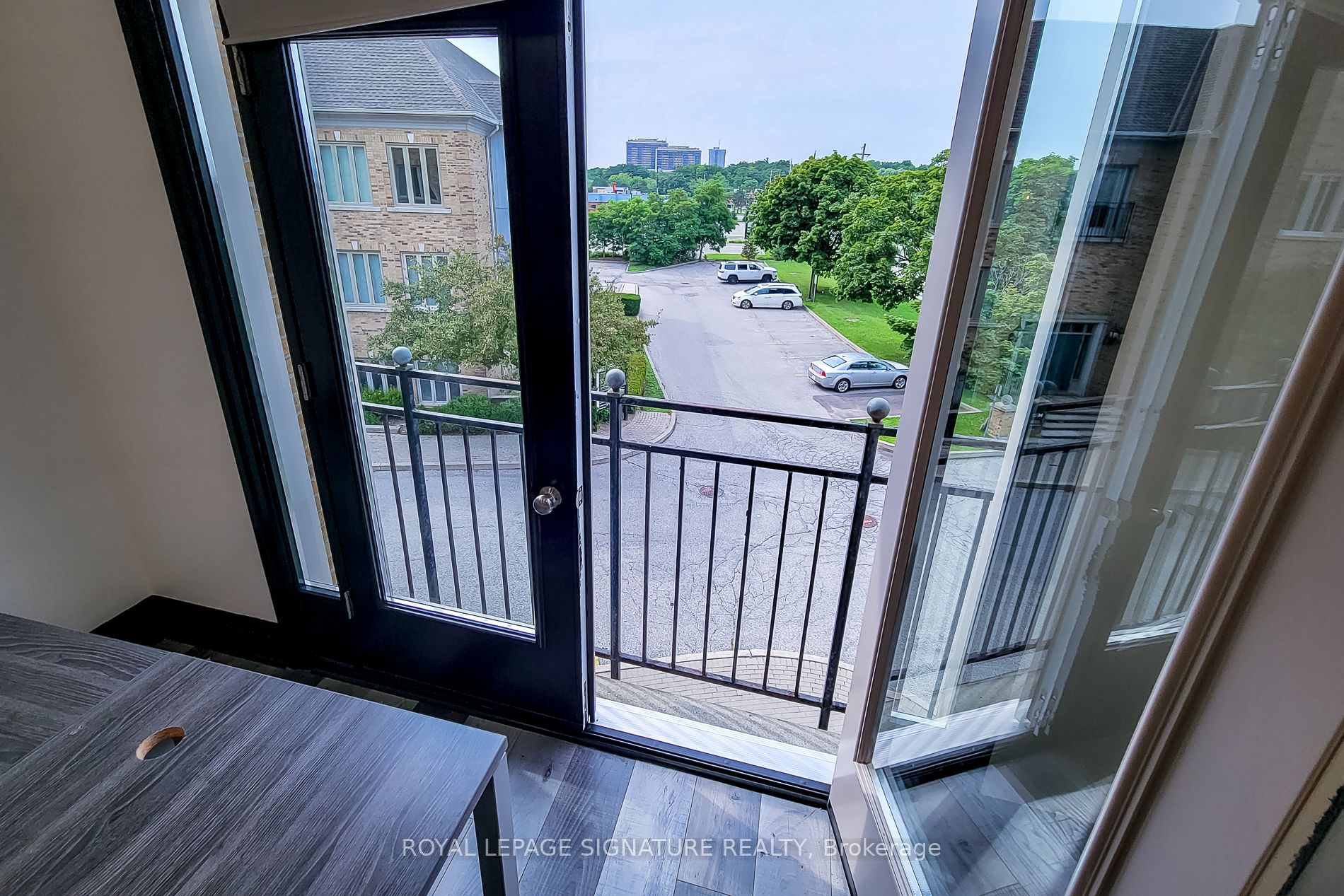 414 N Service Rd E Property Photo 38