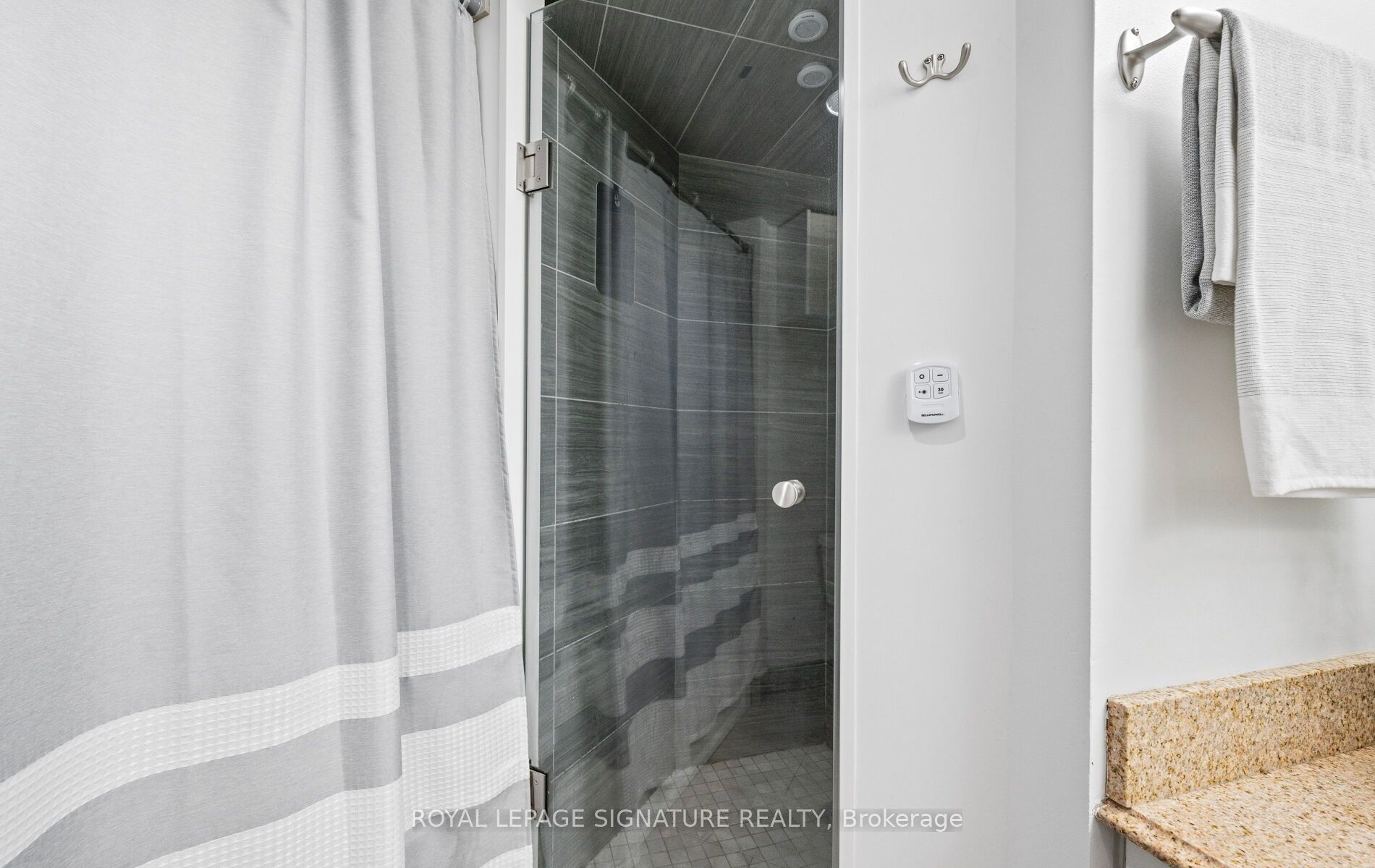 55 Elm Drive W 405 Property Photo 19