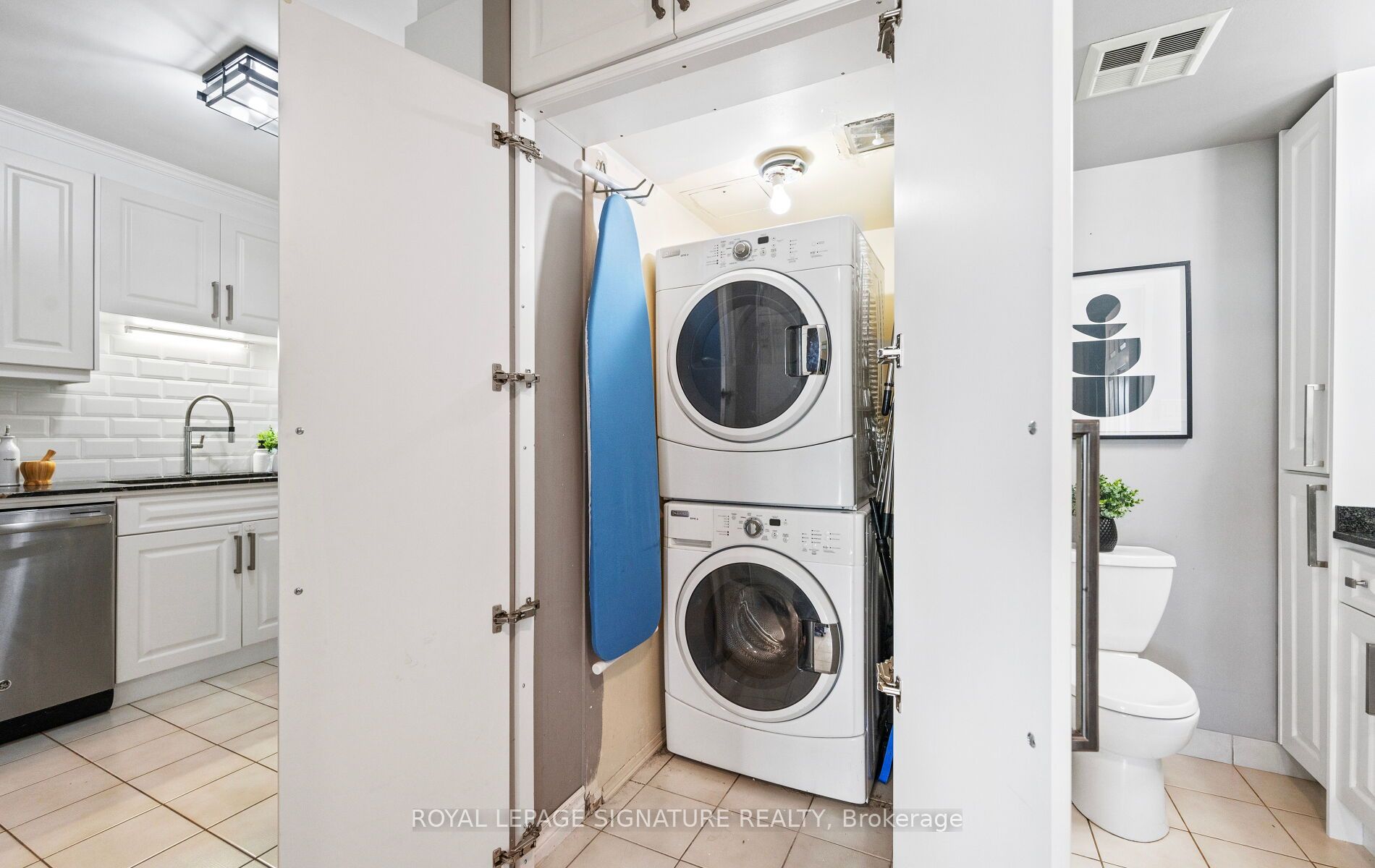 55 Elm Drive W 405 Property Photo 28