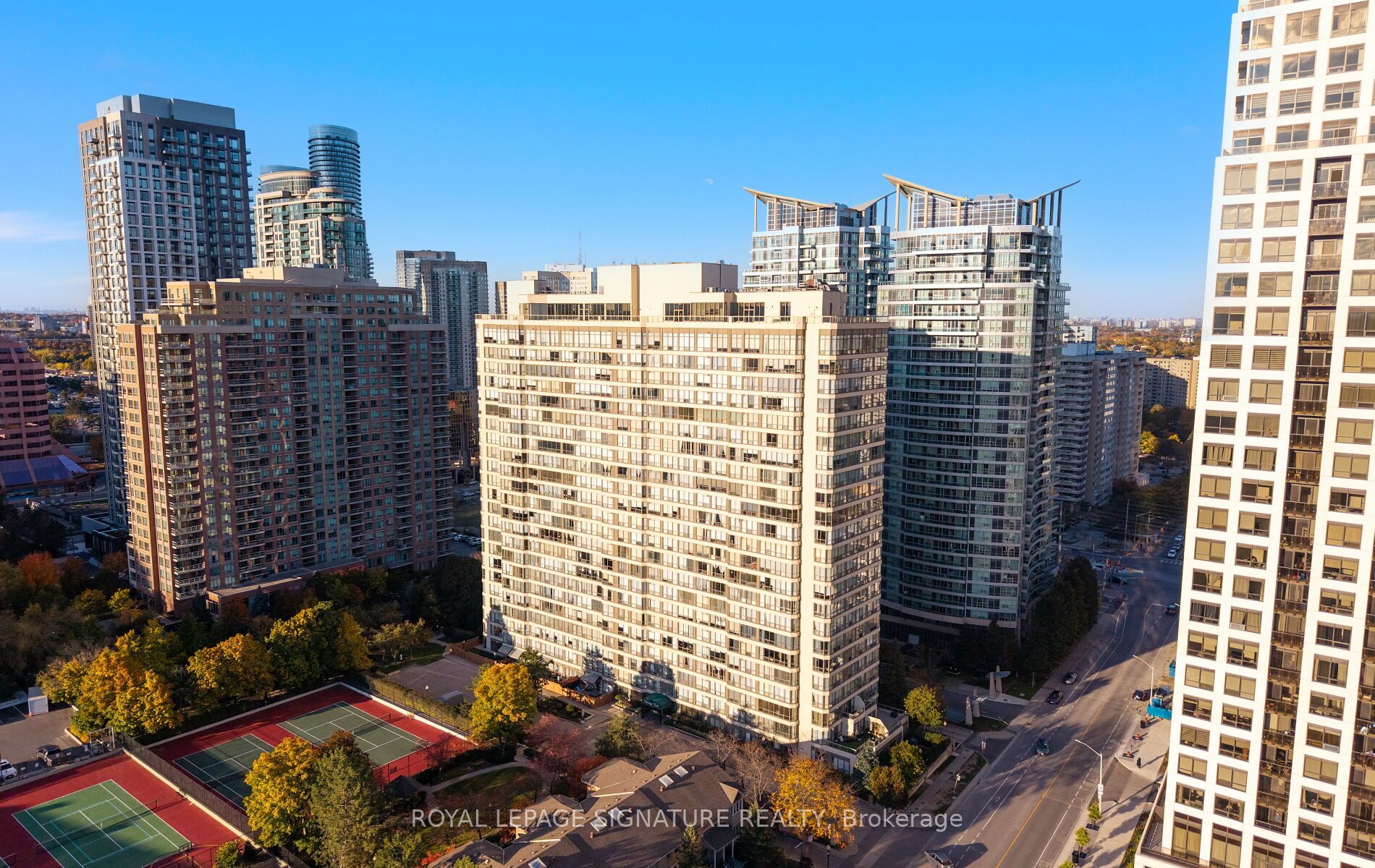 55 Elm Drive W 405 Property Photo 32