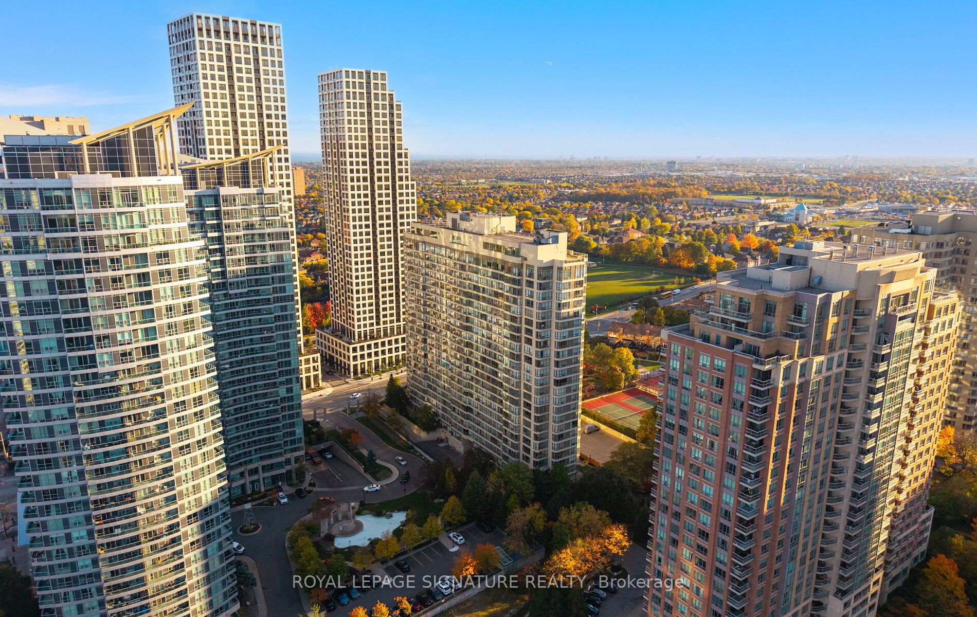 55 Elm Drive W 405 Property Photo 40