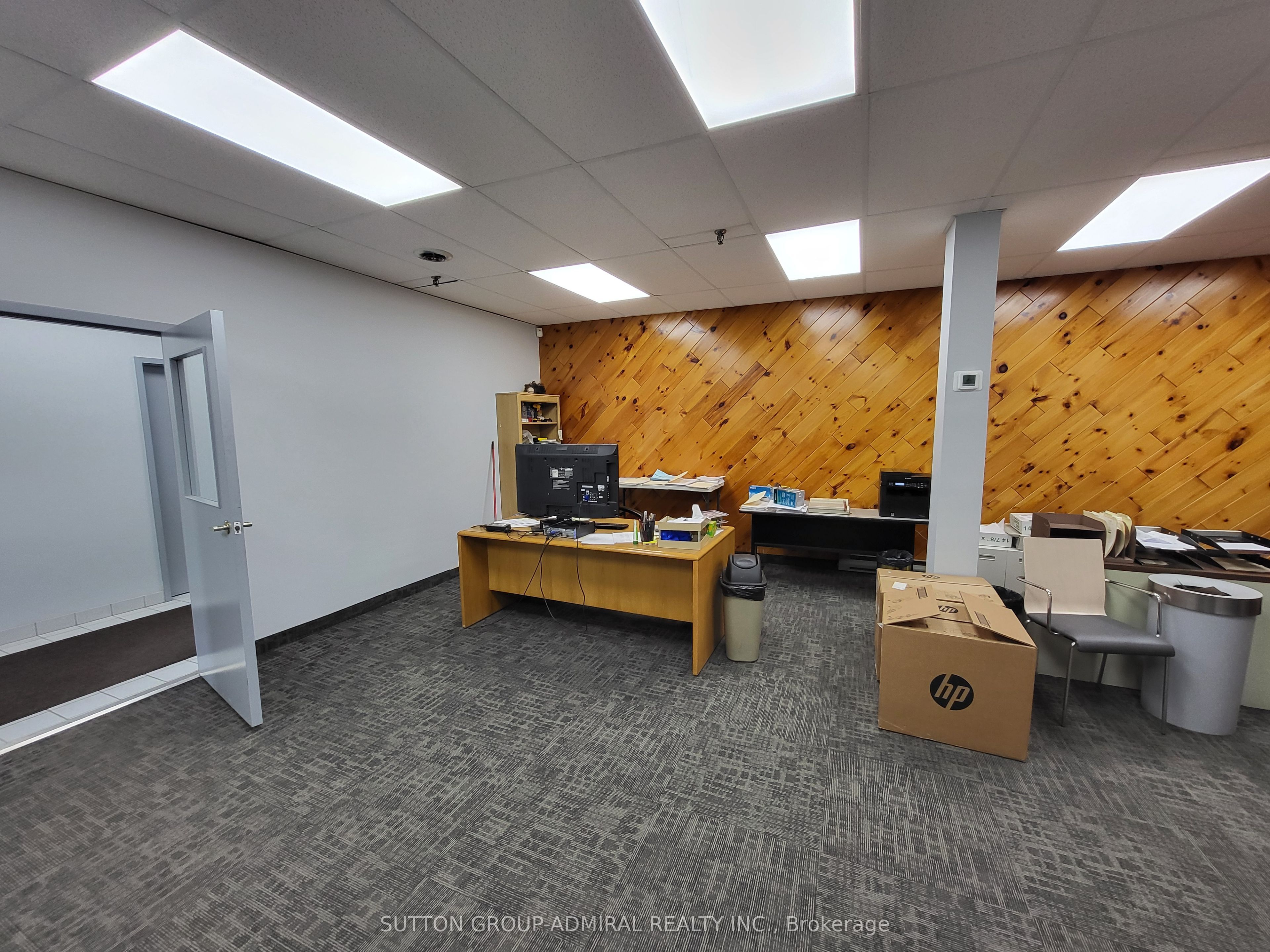 215 Dolomite Drive Property Photo 3